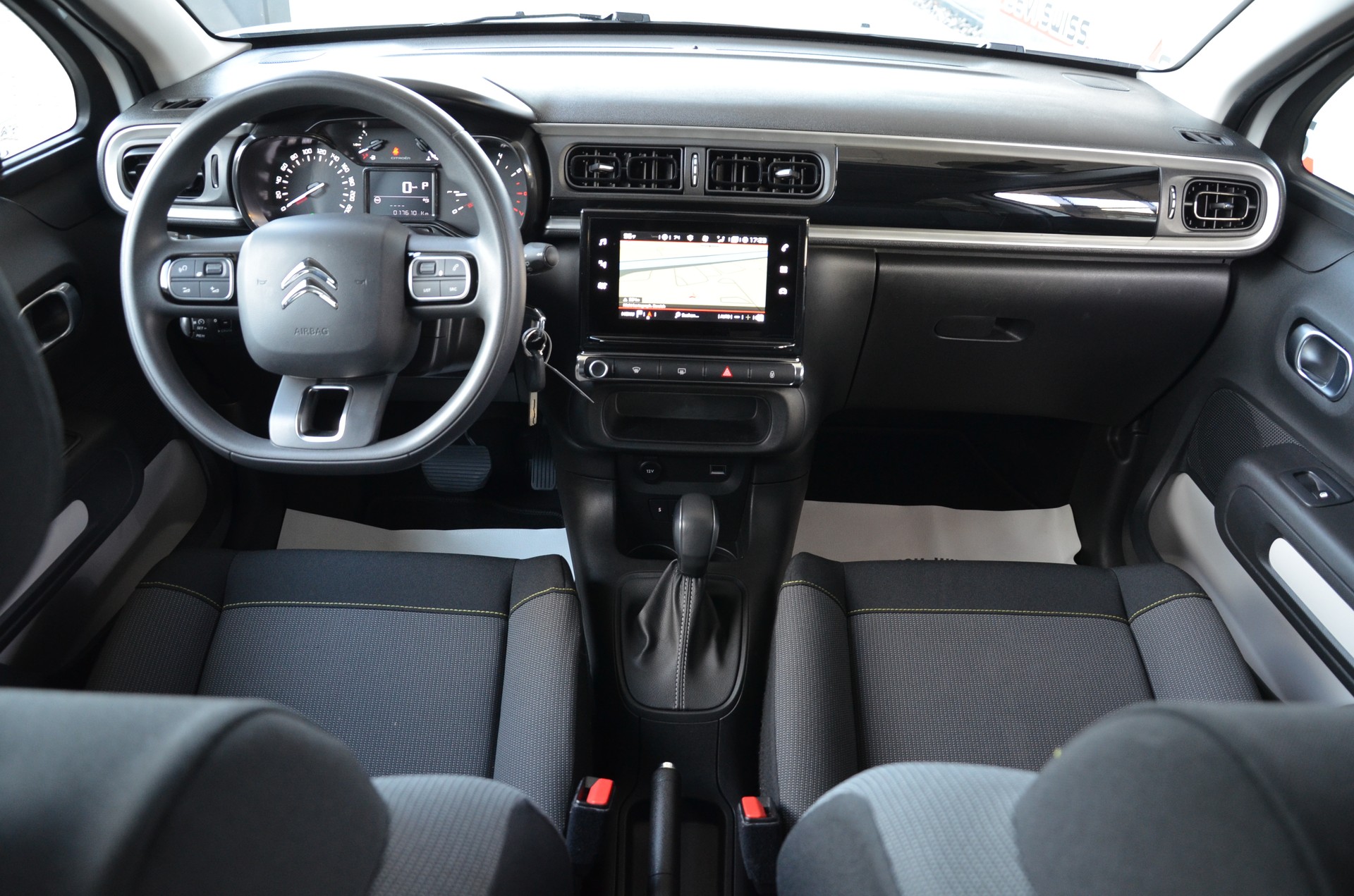 CITROEN C3 1.2i PureTech Swiss Edition EAT6*Frisch ab MFK,1 Jahr oder 20000km Garantie auf Motor und Getriebe*-image-11