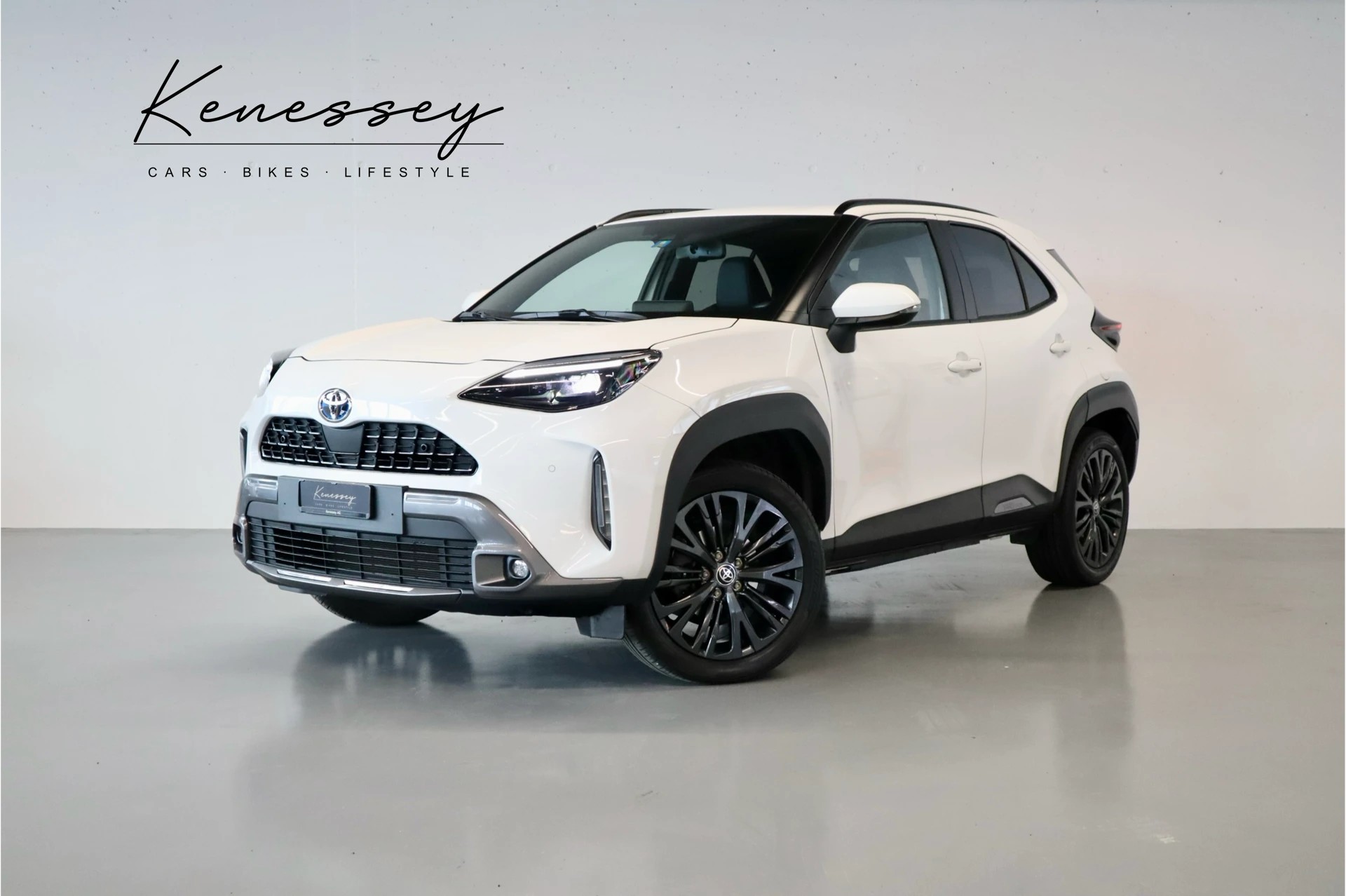 TOYOTA Yaris Cross 1.5 Adventure e-CVT AWDi | HEAD-UP DISPLAY | SITZHEIZUNG | JBL SOUNDSYSTEM-image-15