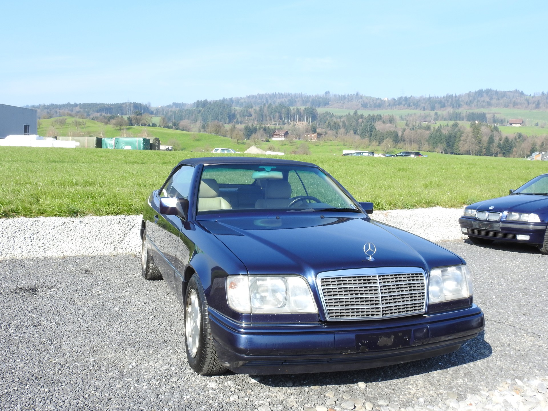 MERCEDES-BENZ E 220 Cabrio-image-7