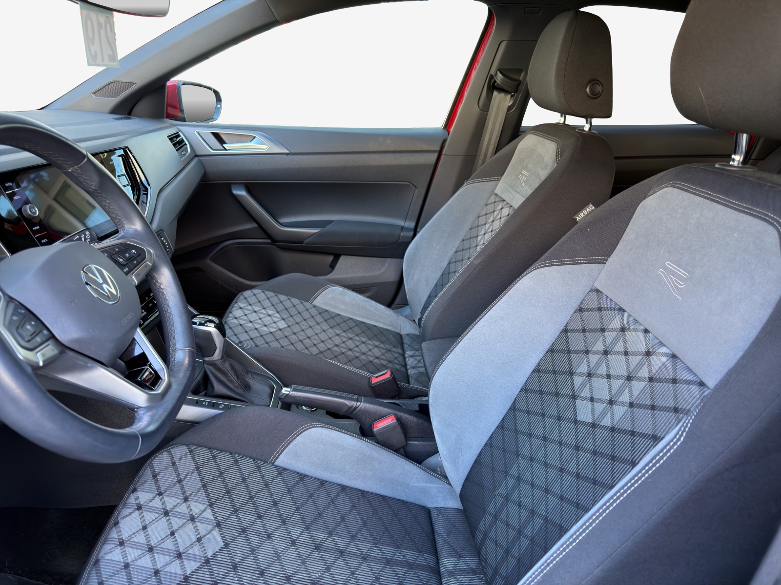 VW Polo 1.0 TSI R-Line DSG-image-7