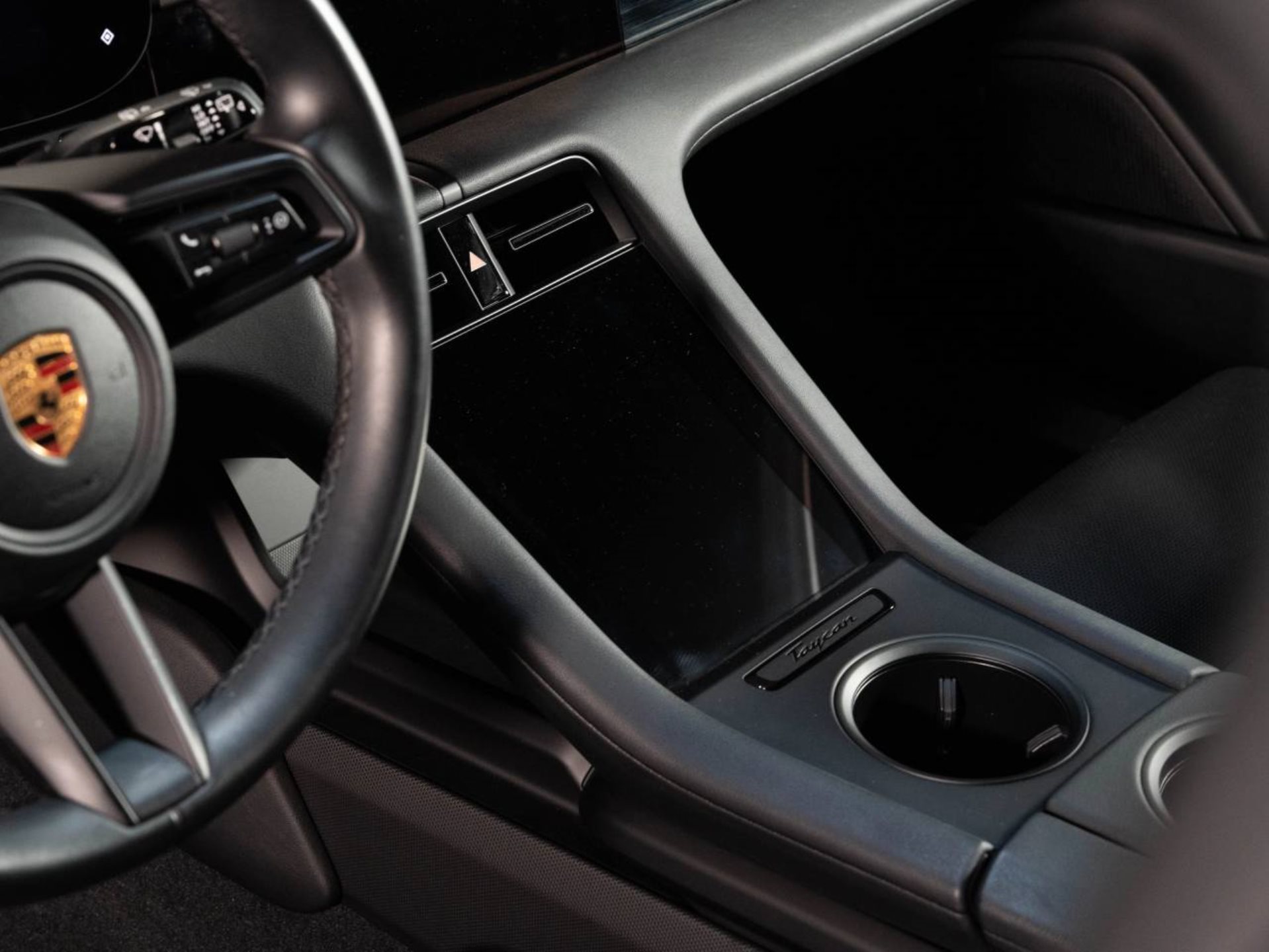 PORSCHE Taycan 4 Cross Turismo (MY22)-image-19