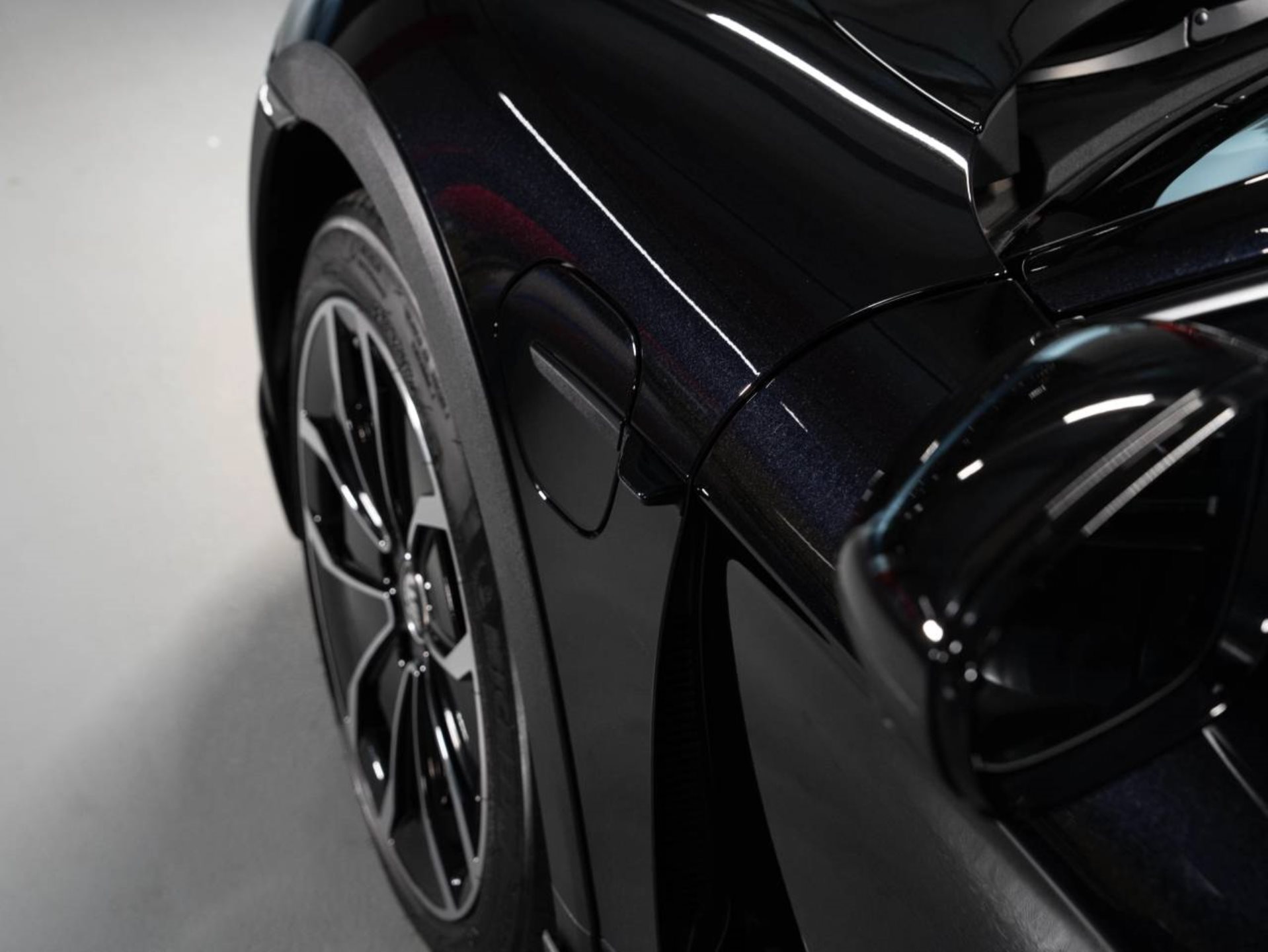 PORSCHE Taycan 4 Cross Turismo (MY22)-image-21