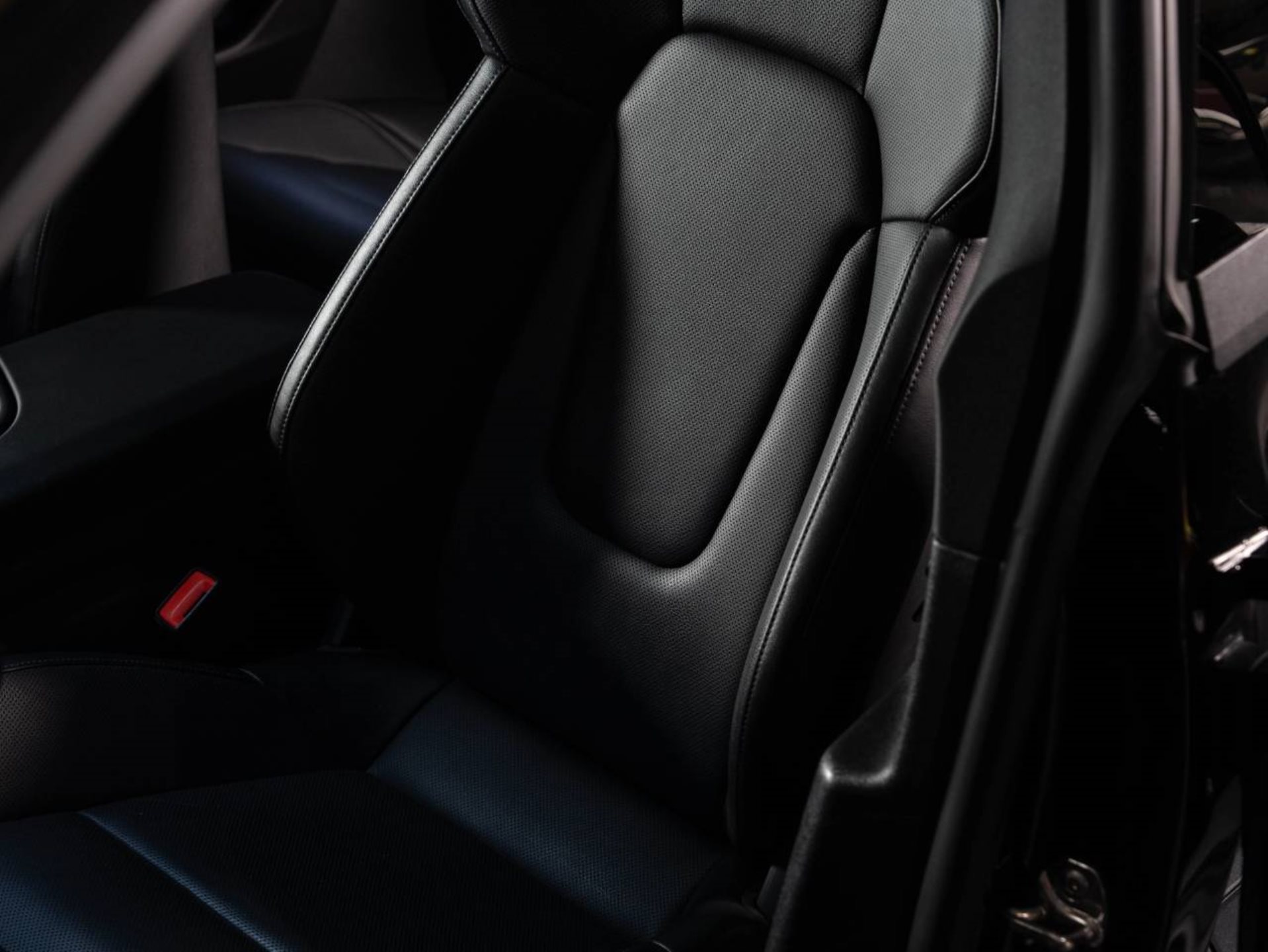 PORSCHE Taycan 4 Cross Turismo (MY22)-image-20
