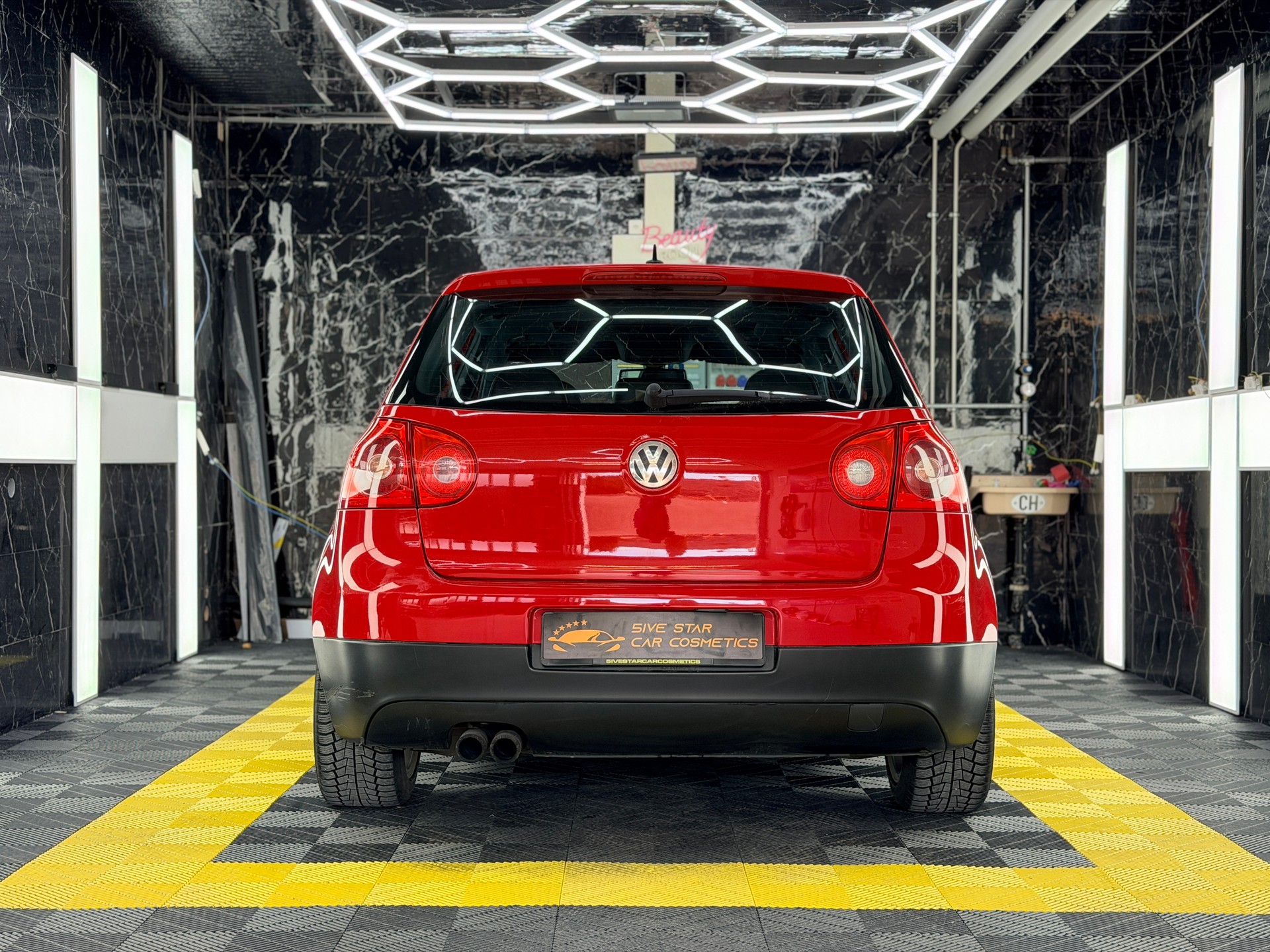 VW GTI-image-4