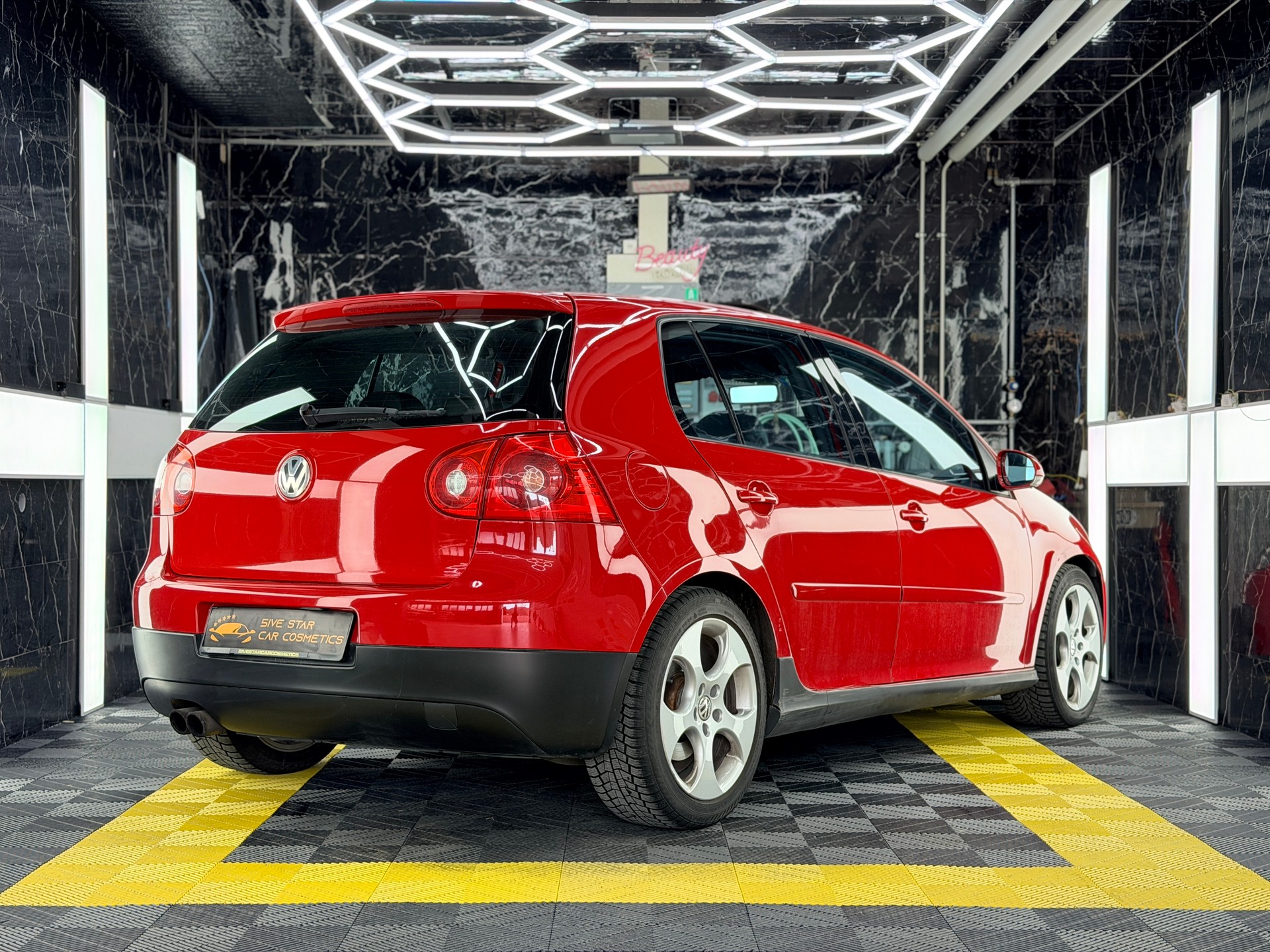 VW GTI-image-5