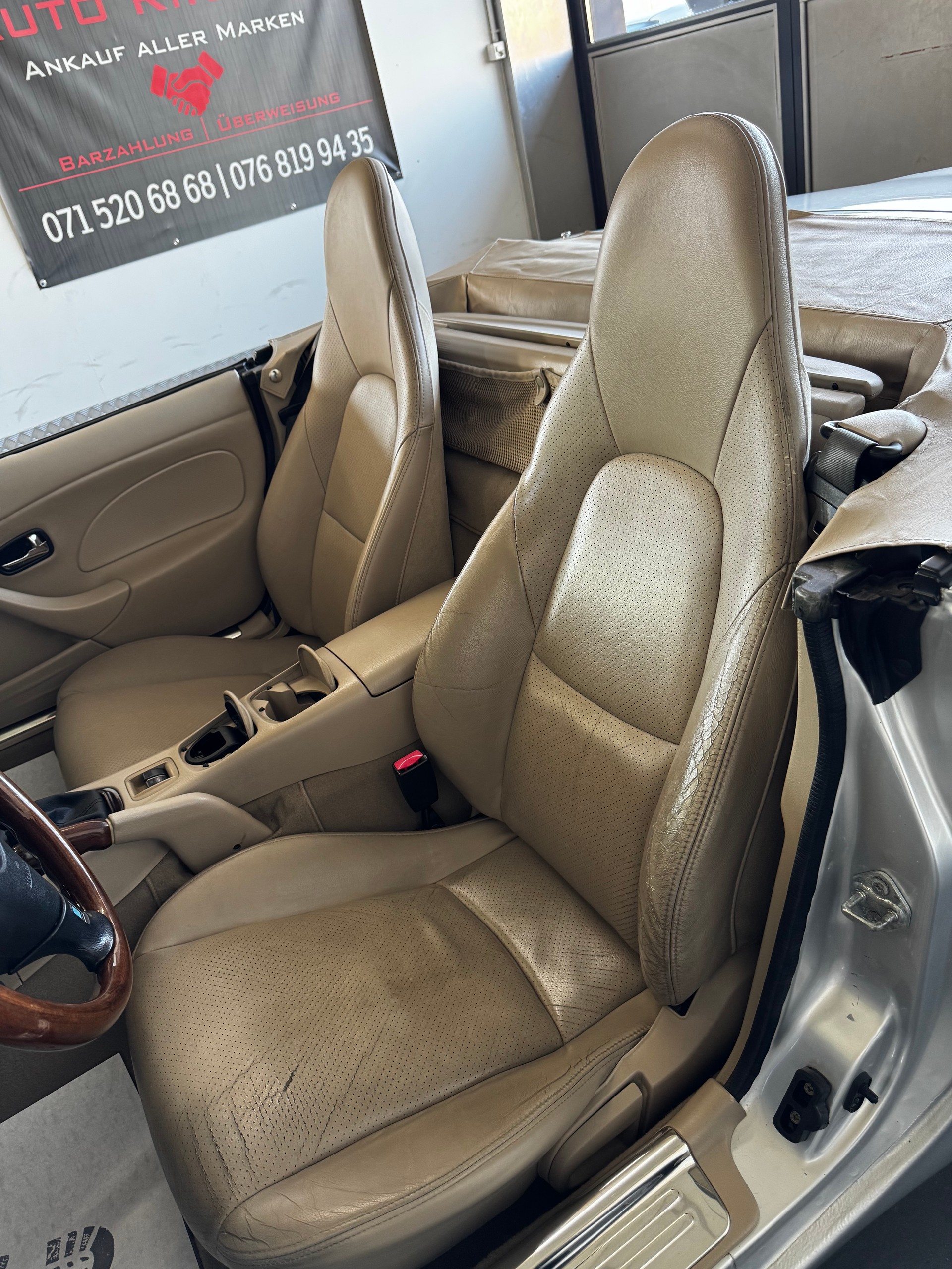 MAZDA MX-5 1.6i-16 Exclusive Youngster-image-22