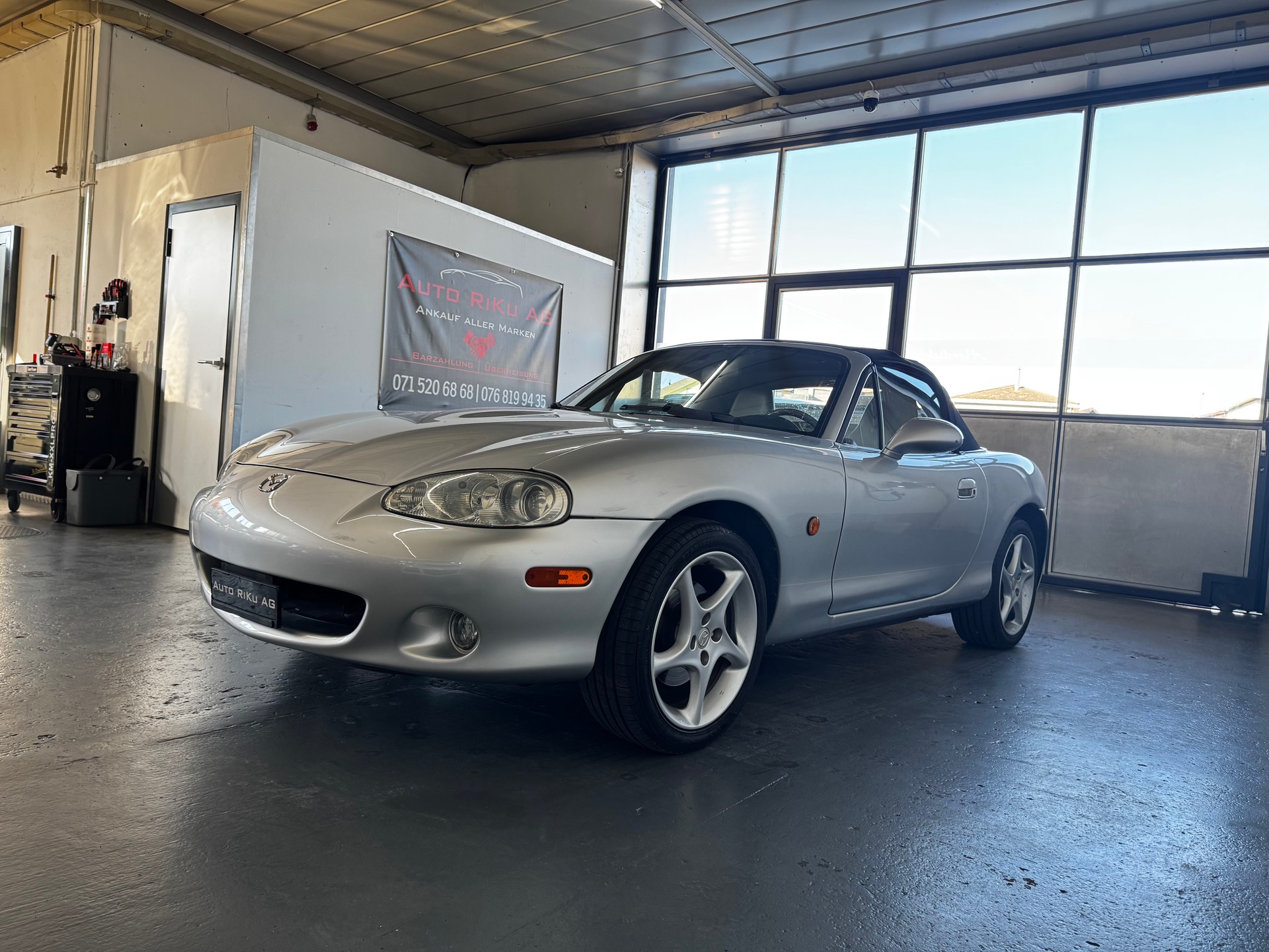 MAZDA MX-5 1.6i-16 Exclusive Youngster-image-10