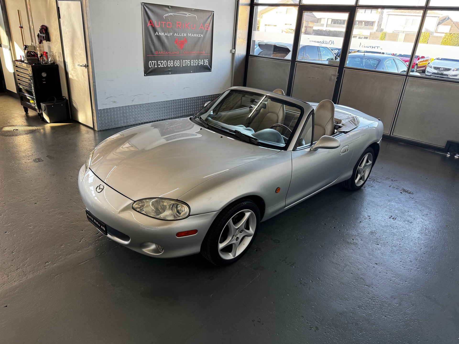 MAZDA MX-5 1.6i-16 Exclusive Youngster-image-9