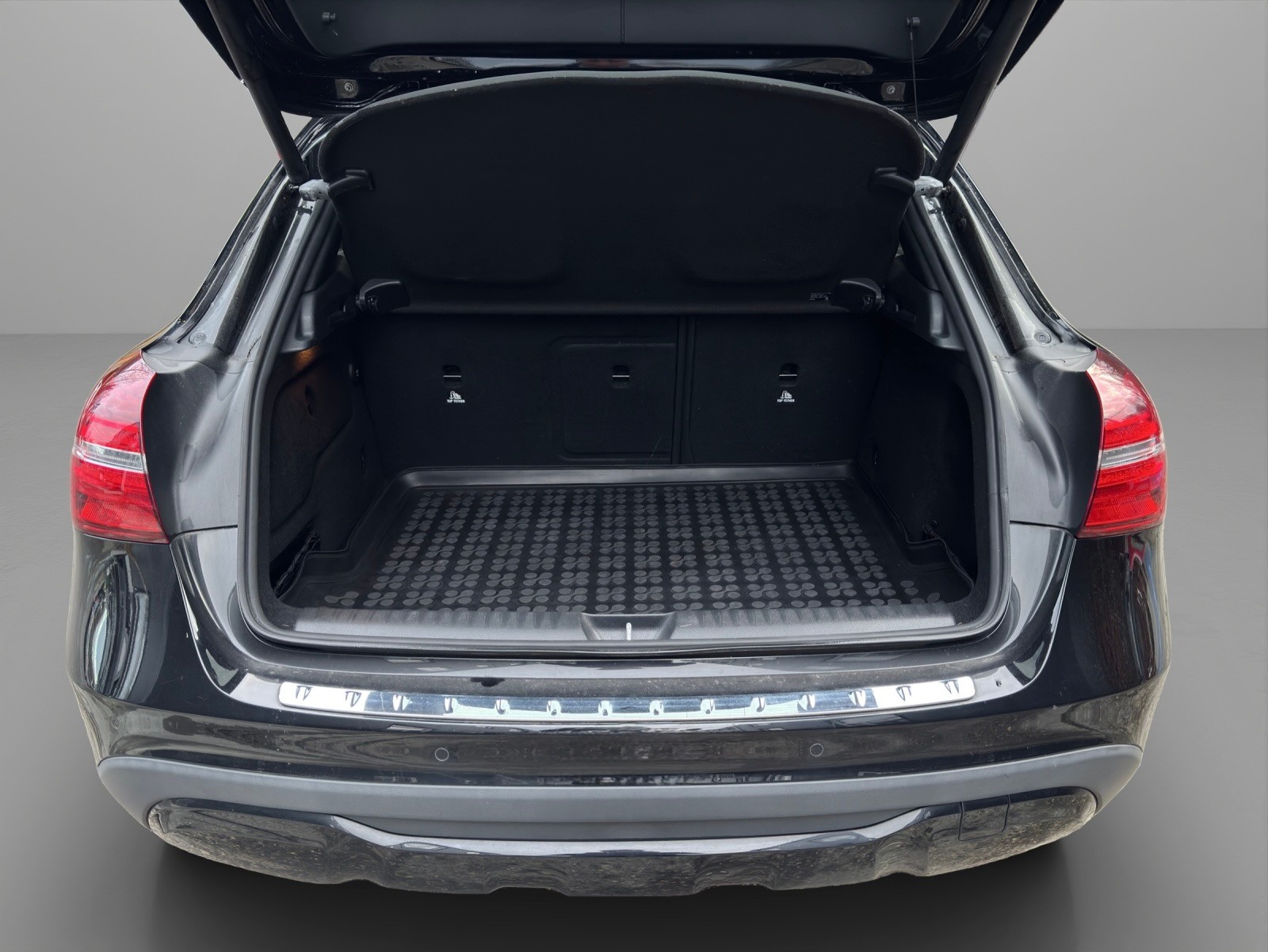 MERCEDES-BENZ GLA 200 d Swiss Star Edition Style 4Matic 7G-DCT-image-11