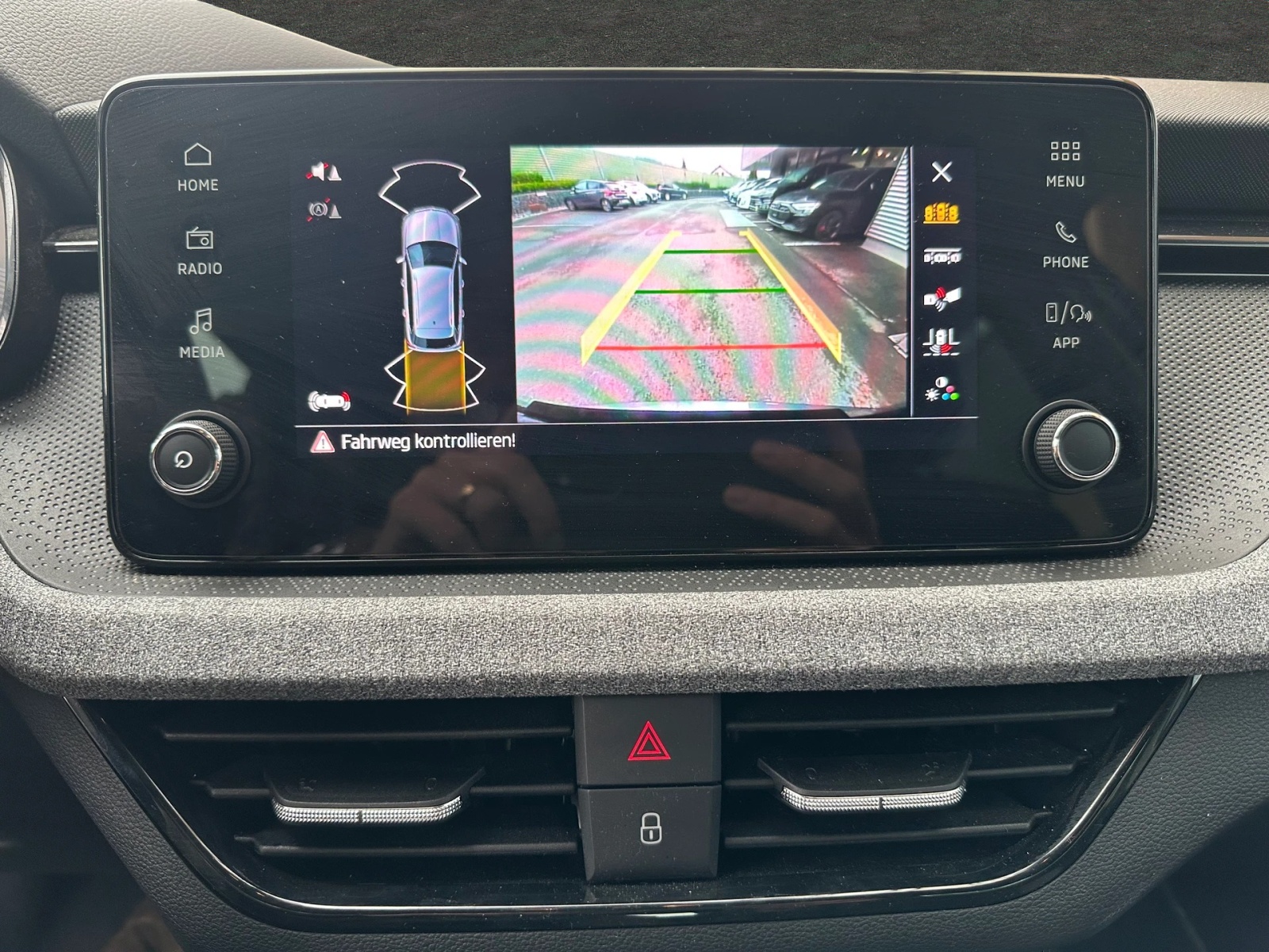 SKODA Kamiq 1.5 TSI Edition Plus DSG-image-9