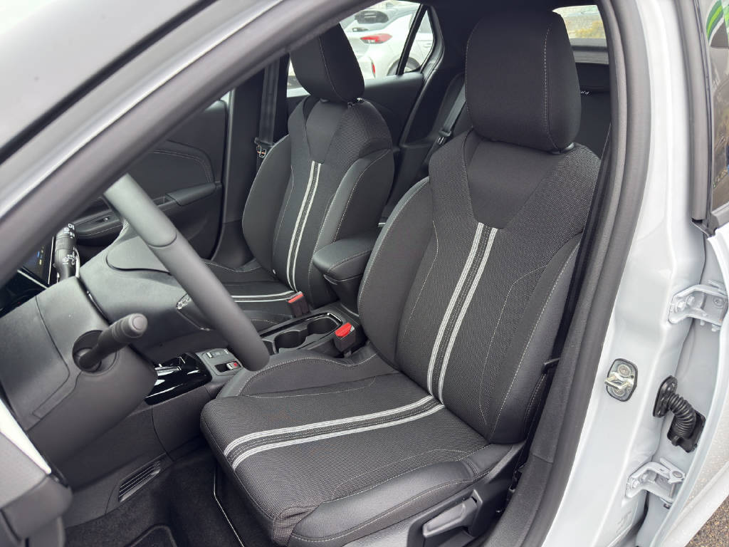 OPEL Corsa 1.2 T Hybrid VIVA-image-9