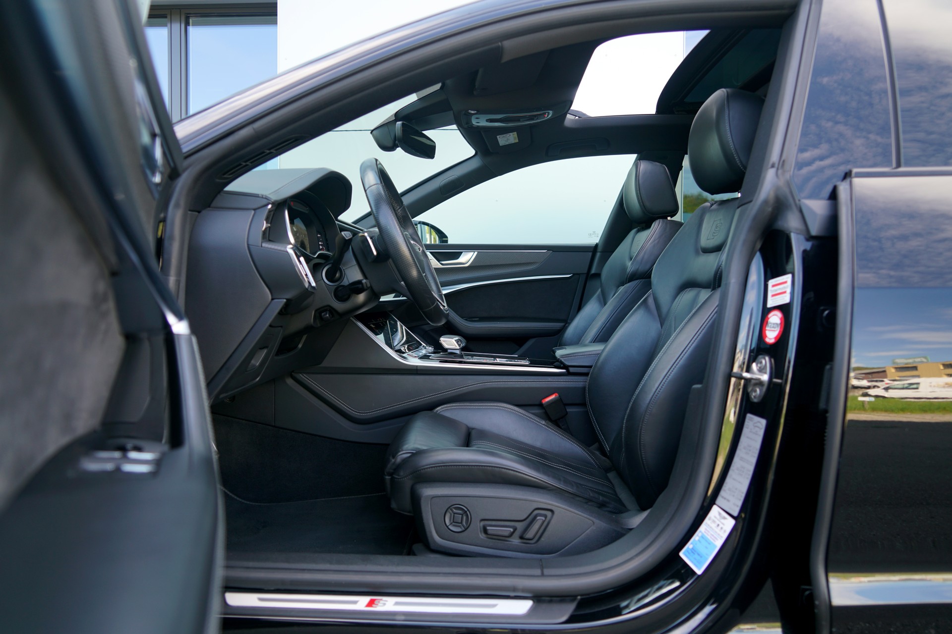 AUDI S7 Sportback TDI quattro S-tronic (CH)-image-5