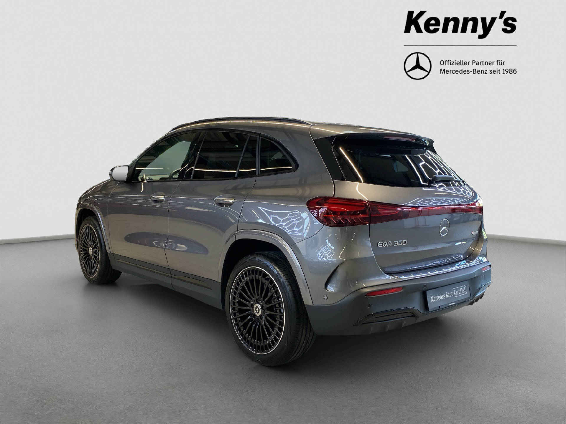 MERCEDES-BENZ EQA 350 Swiss Star AMG Line 4MATIC-image-3