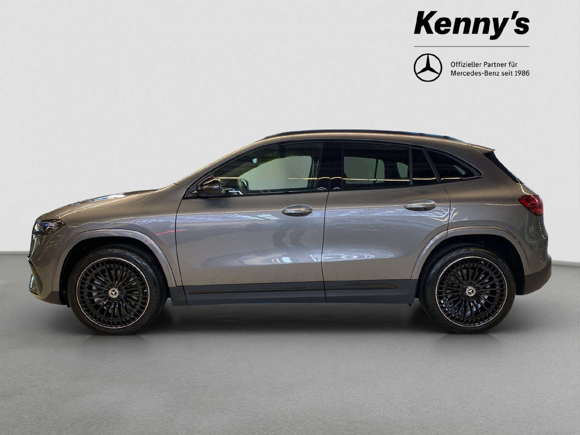 MERCEDES-BENZ EQA 350 Swiss Star AMG Line 4MATIC-image-2