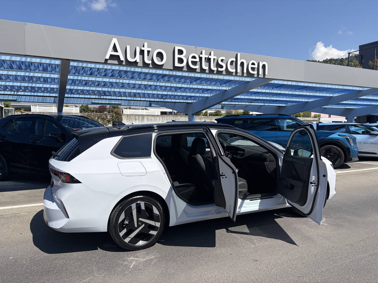 OPEL Astra-e Sports Tourer Ultimate-image-9