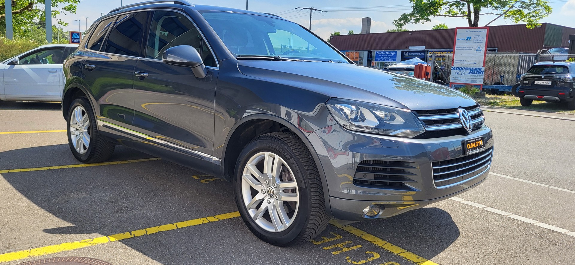 VW Touareg 3.0 TDI BMT Value Tiptronic-image-2