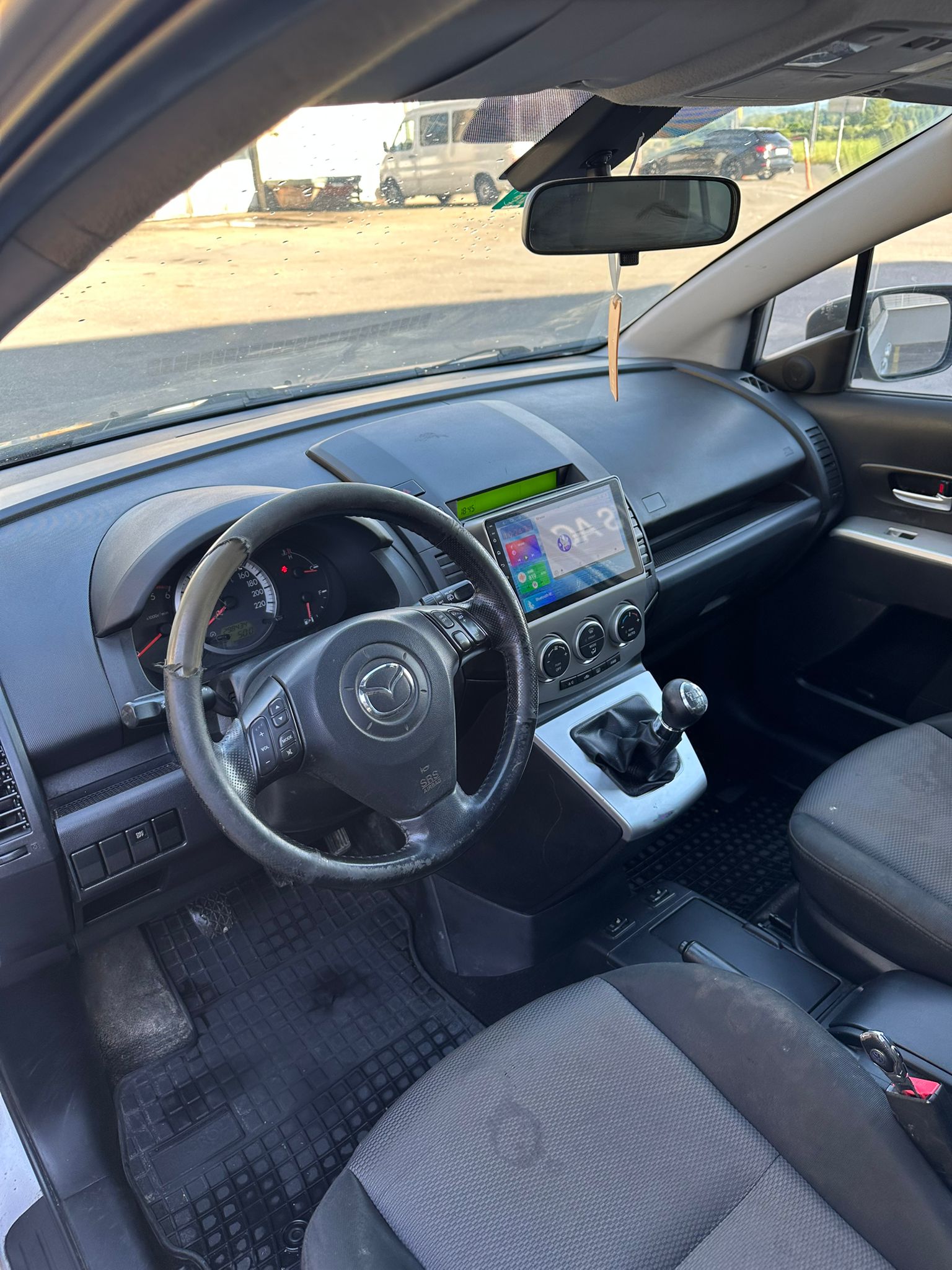 MAZDA 5 2.0d 16V Confort-image-6