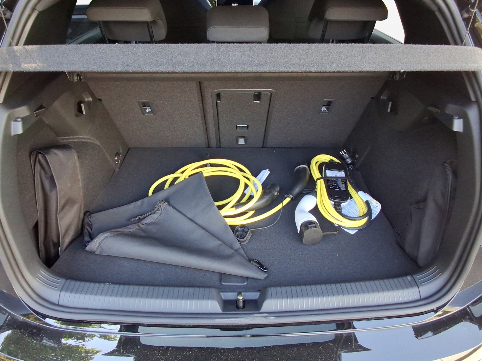 VW Golf 1.5 TSI PHEV GTE-image-12