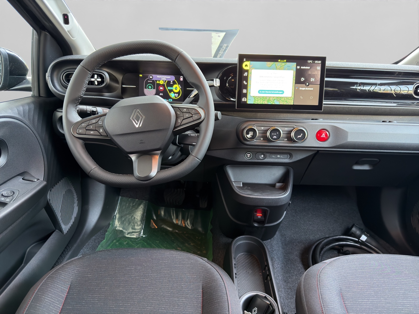 RENAULT Twingo E-Tech Urban Range techno-image-7