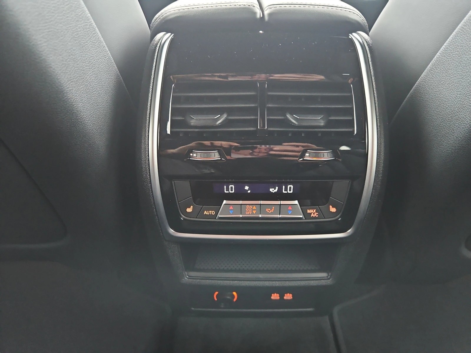 BMW X7 xDrive 48V 40d M Sport Pro Steptronic-image-19