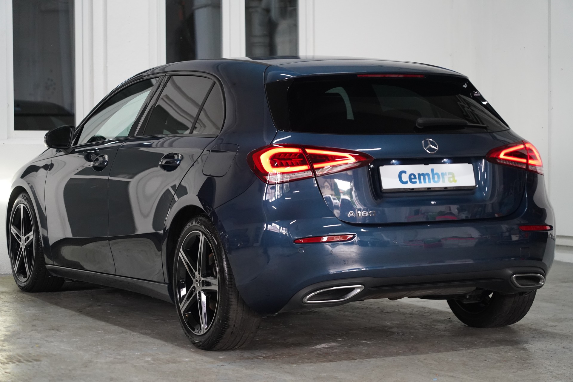 MERCEDES-BENZ A 180 Night Star 7G-DCT-image-5