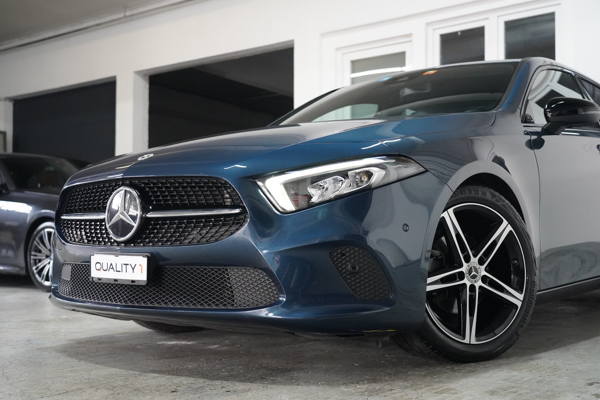MERCEDES-BENZ A 180 Night Star 7G-DCT-image-4