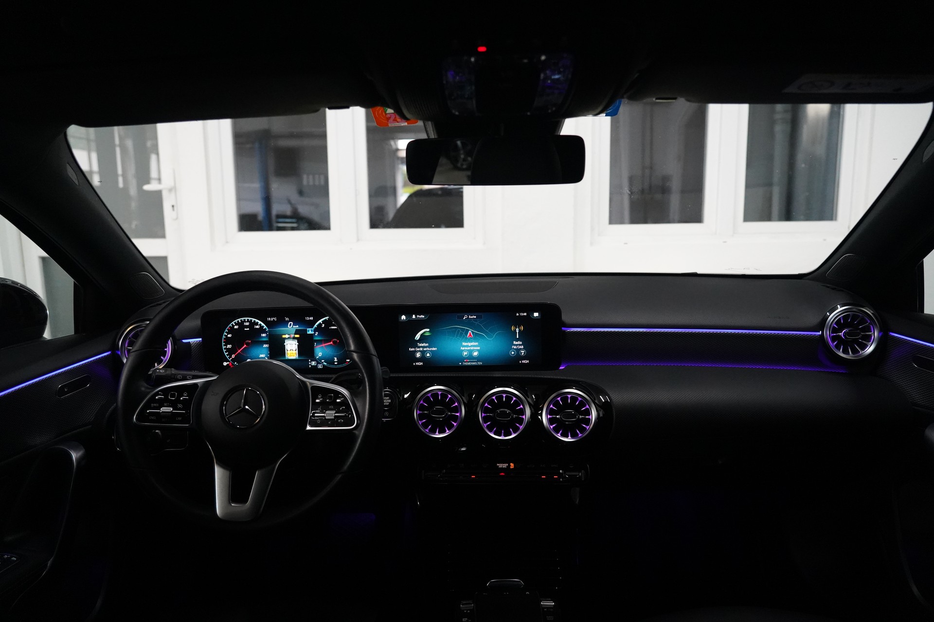MERCEDES-BENZ A 180 Night Star 7G-DCT-image-13