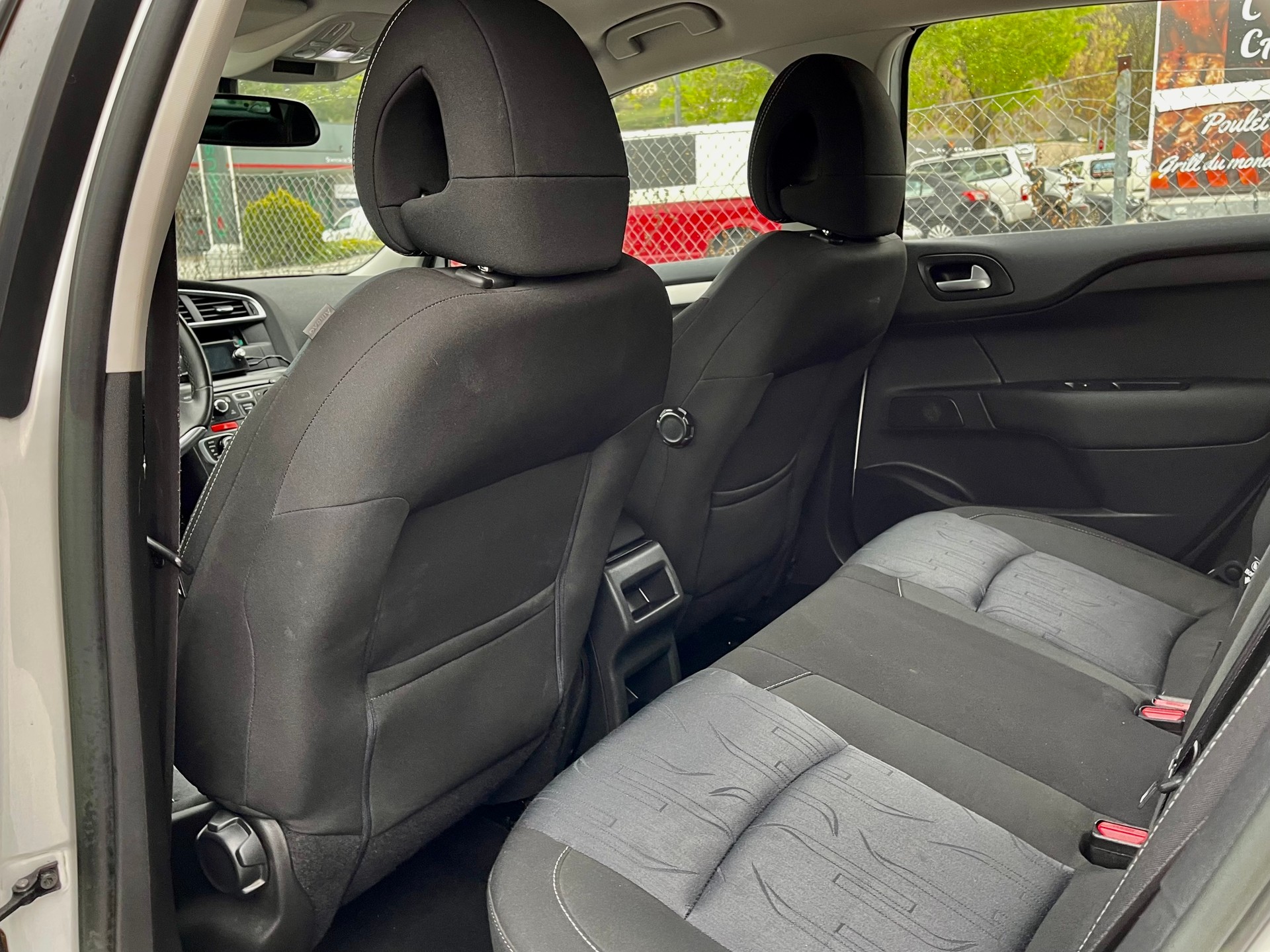 CITROEN C4 Berline 1.2 THP Exclusive-image-9
