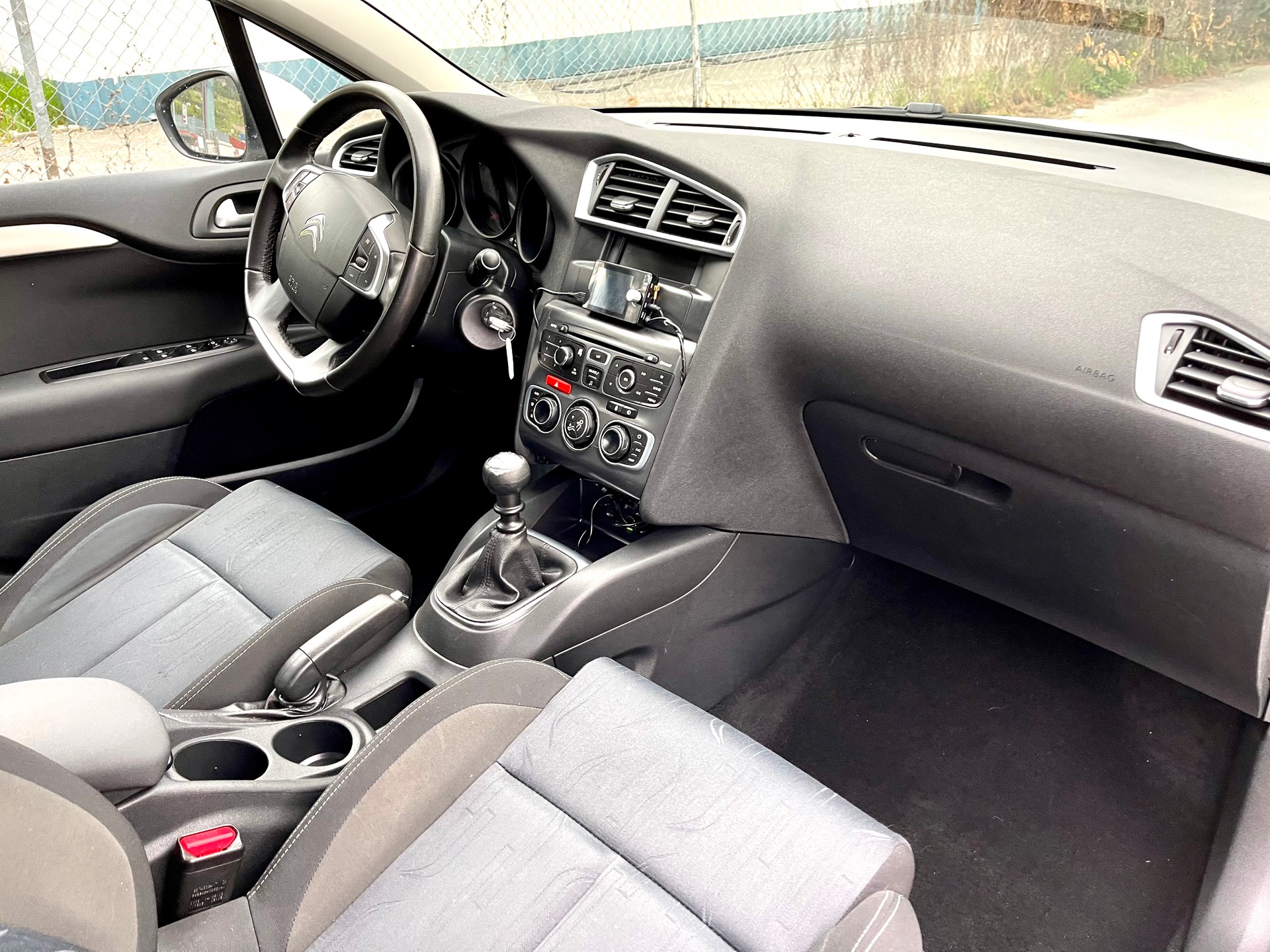 CITROEN C4 Berline 1.2 THP Exclusive-showroom-element-3