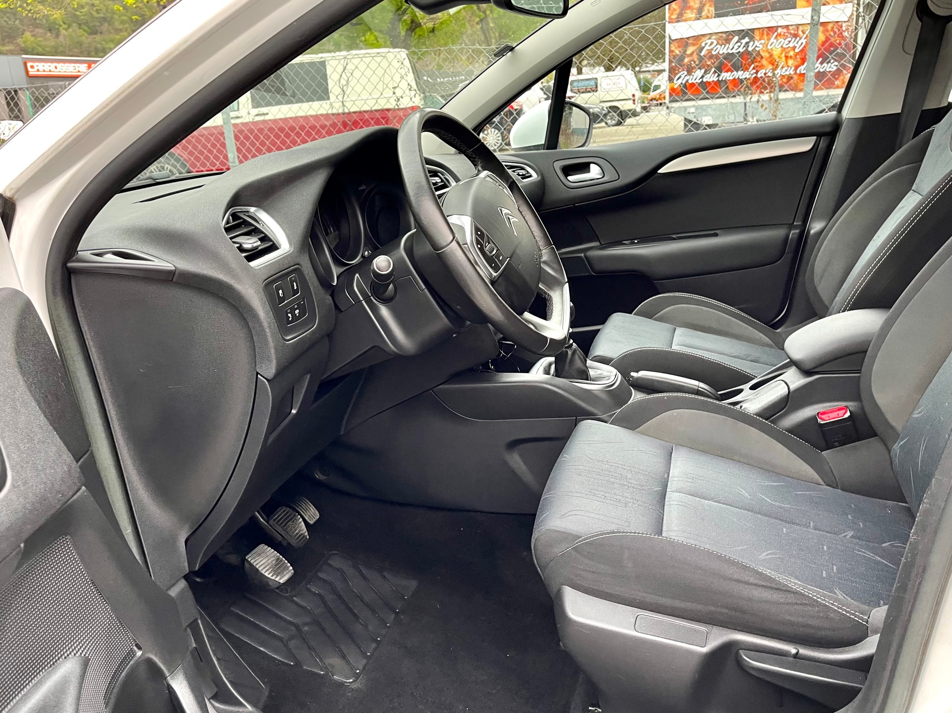 CITROEN C4 Berline 1.2 THP Exclusive-image-19