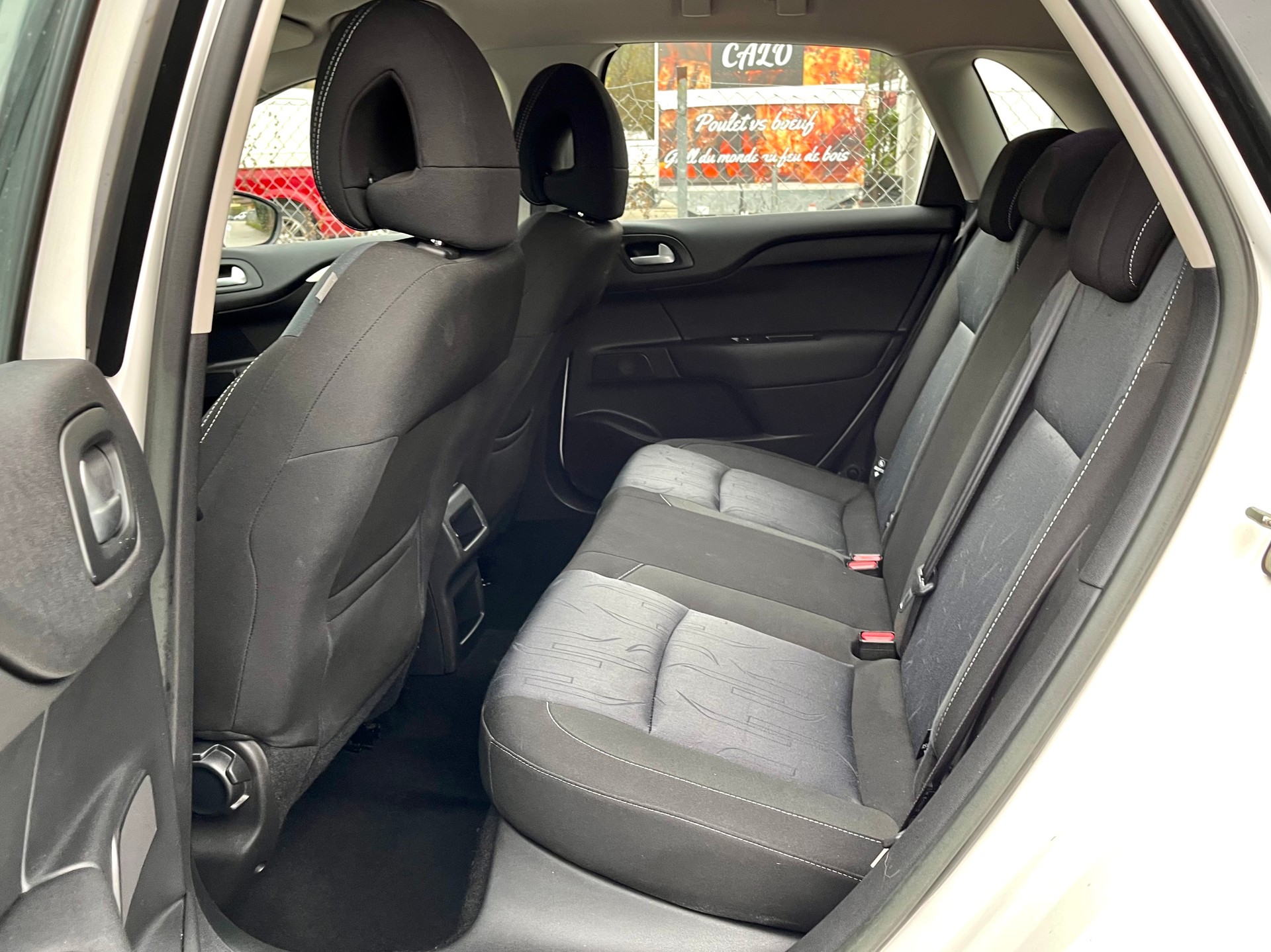 CITROEN C4 Berline 1.2 THP Exclusive-image-24