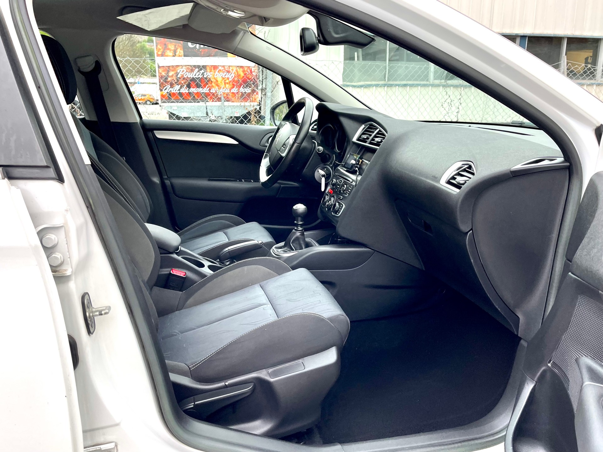 CITROEN C4 Berline 1.2 THP Exclusive-image-16