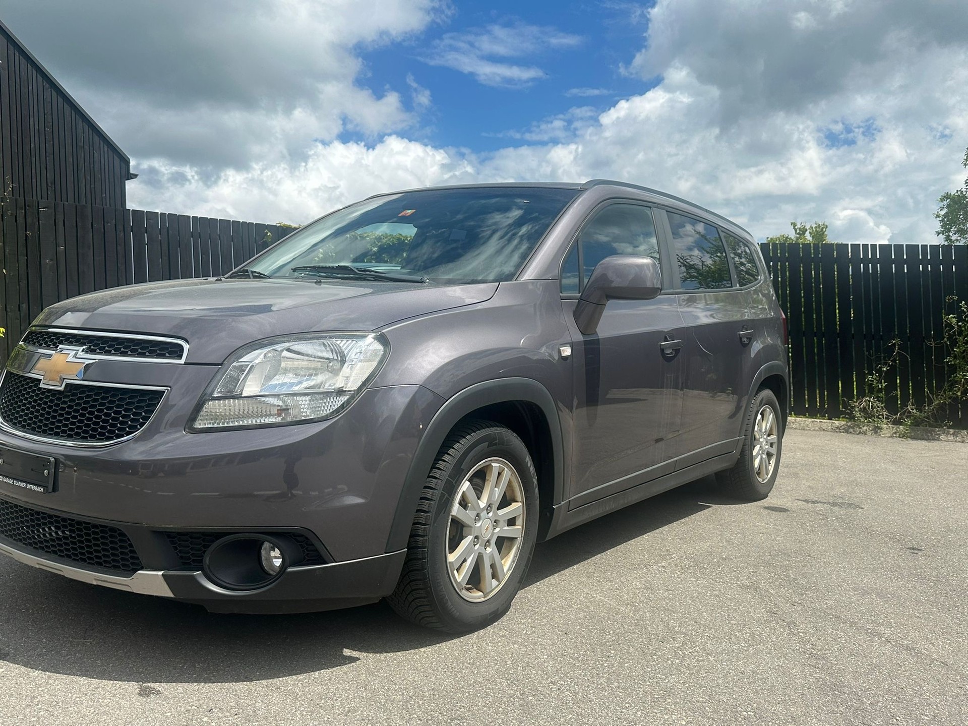 CHEVROLET Orlando 2.0 VCDi LS-image-2