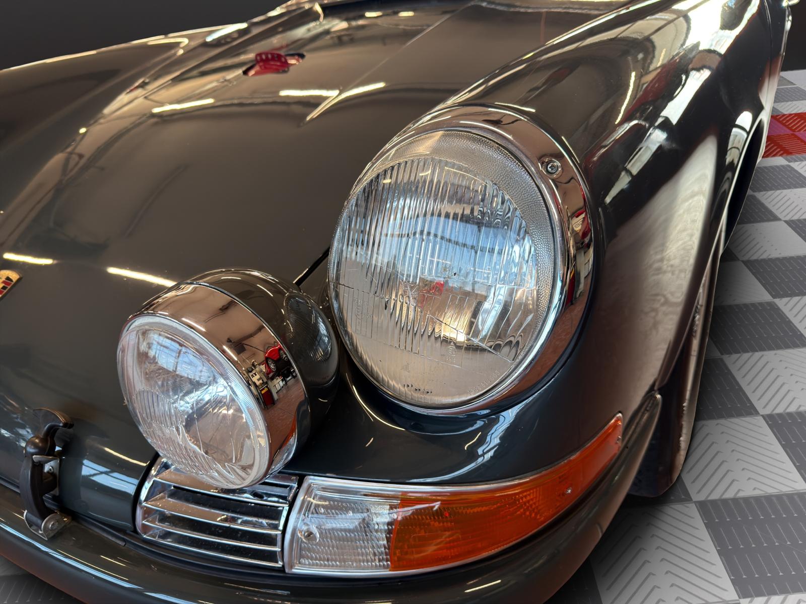 PORSCHE T-image-17