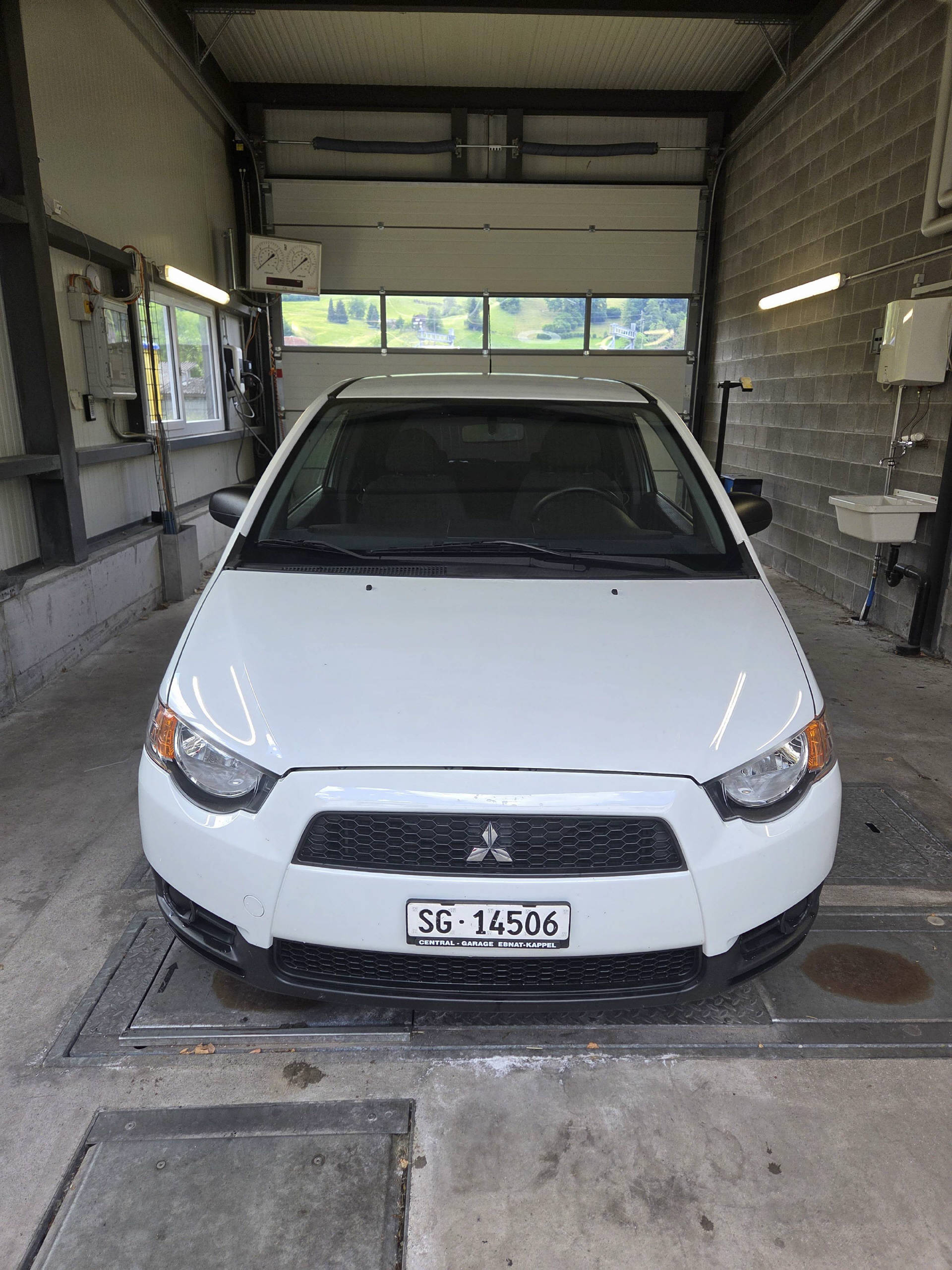 MITSUBISHI Colt 1.1 12V Super Jubilé-image-1