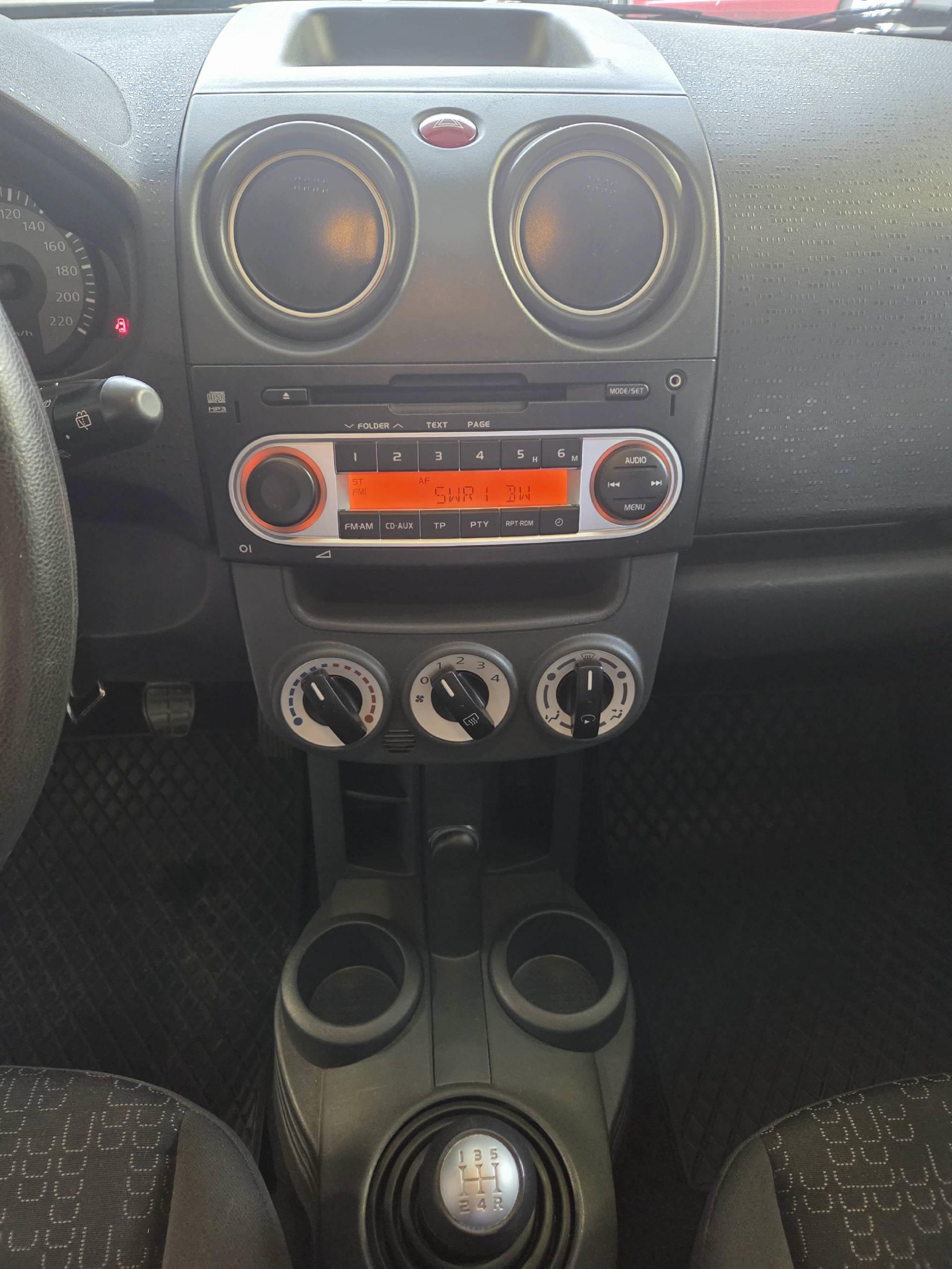 MITSUBISHI Colt 1.1 12V Super Jubilé-image-8