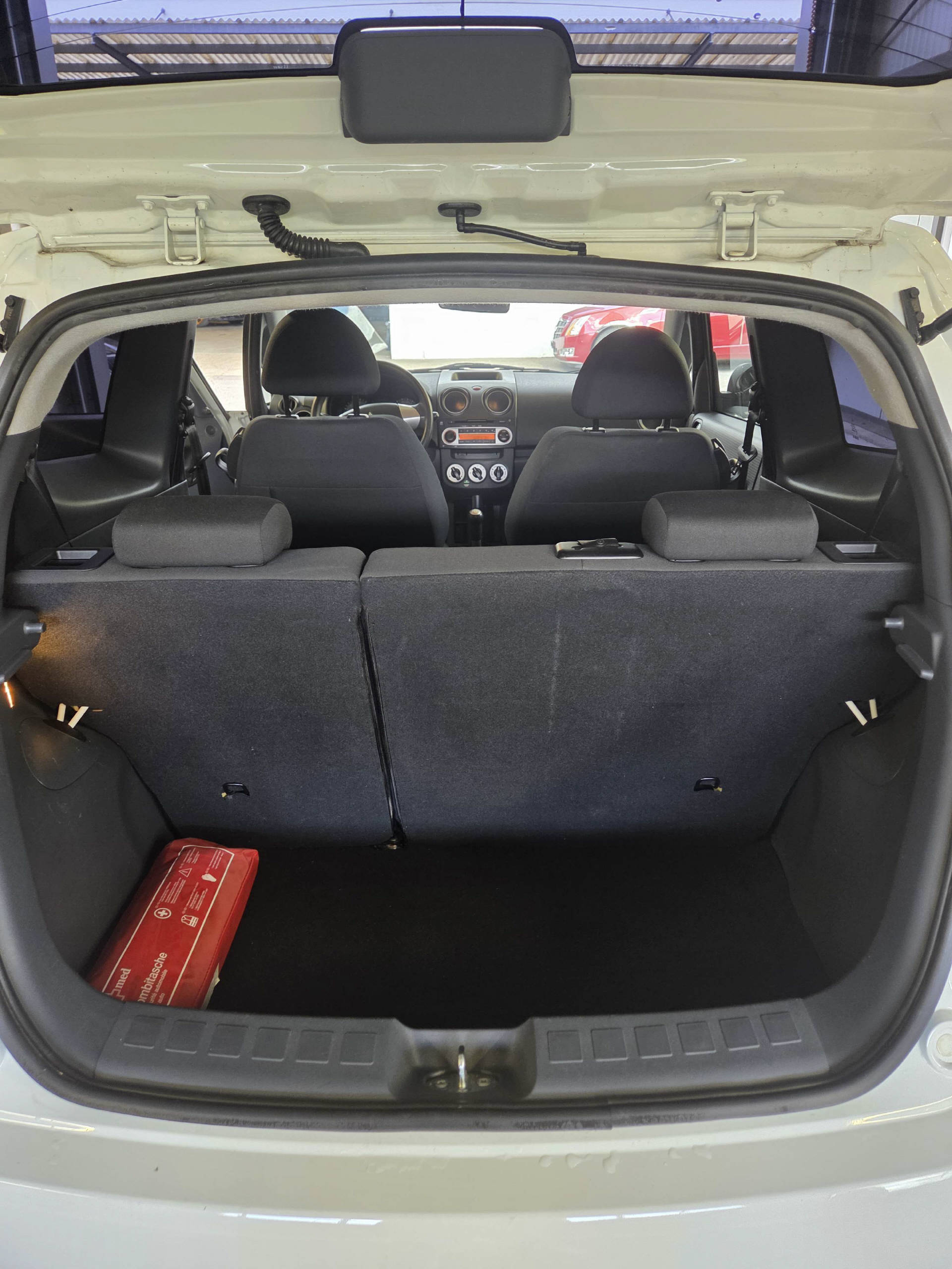 MITSUBISHI Colt 1.1 12V Super Jubilé-image-11