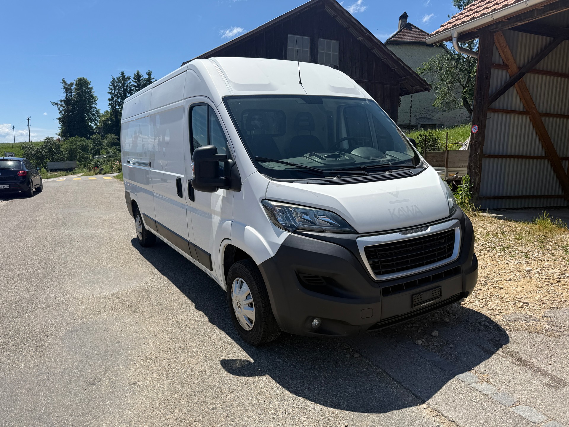 PEUGEOT Boxer 2.0 HDI 333 Active L3H2-image-1
