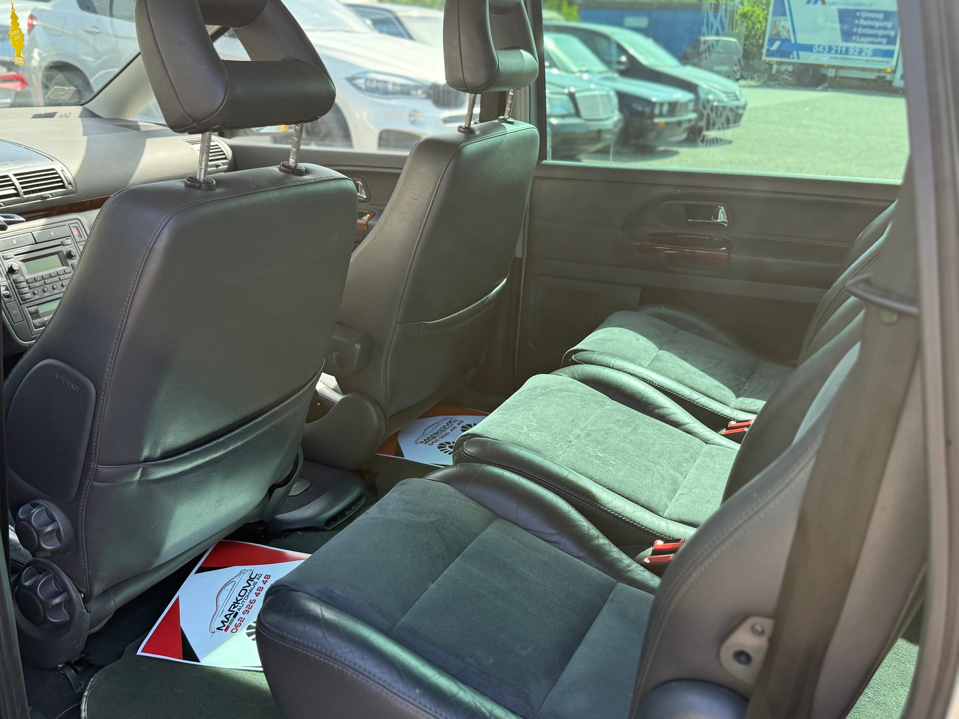 VW Sharan 1.8 T Highline-image-3