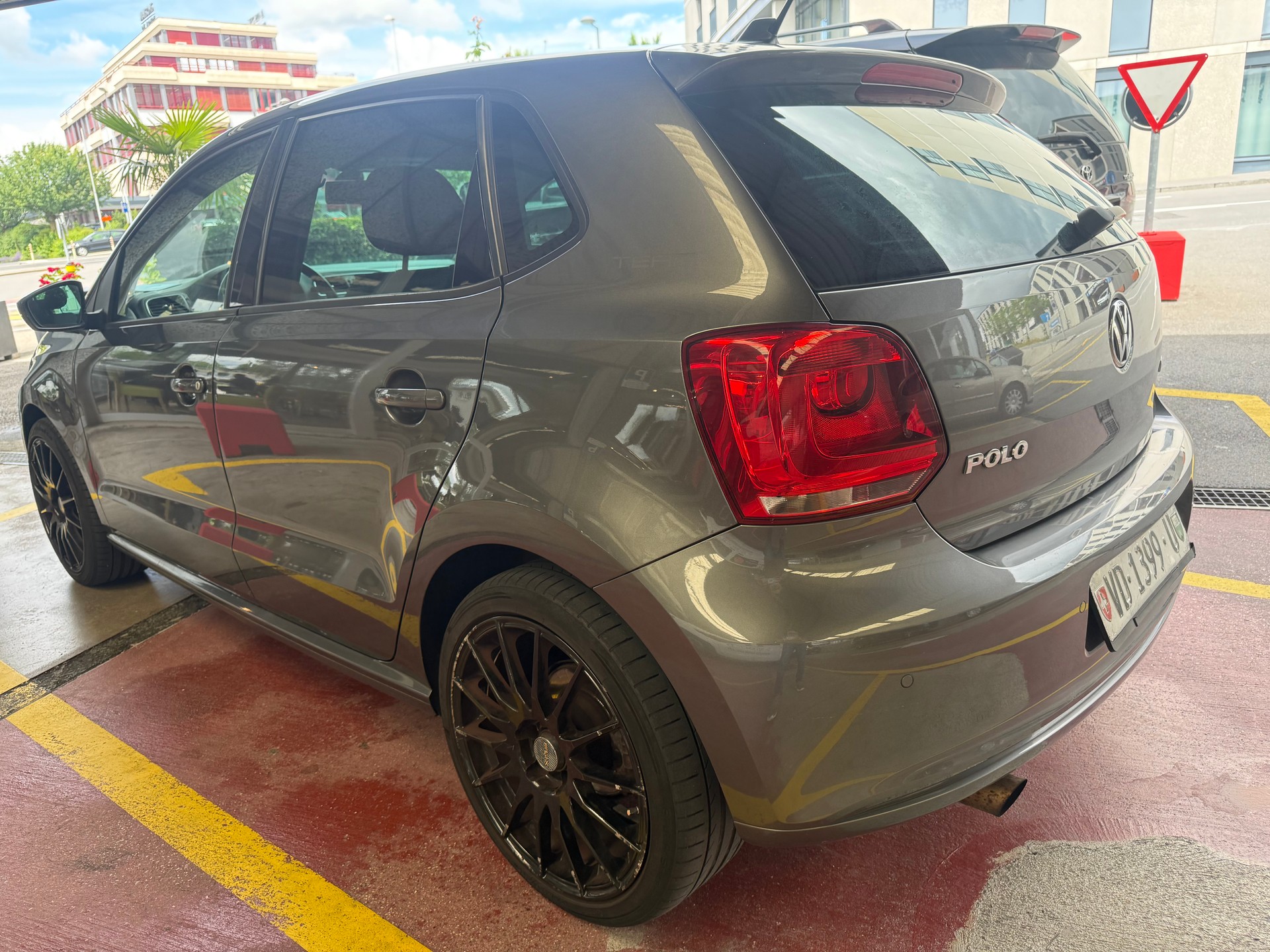 VW Polo 1.2 TSI Highline-image-2