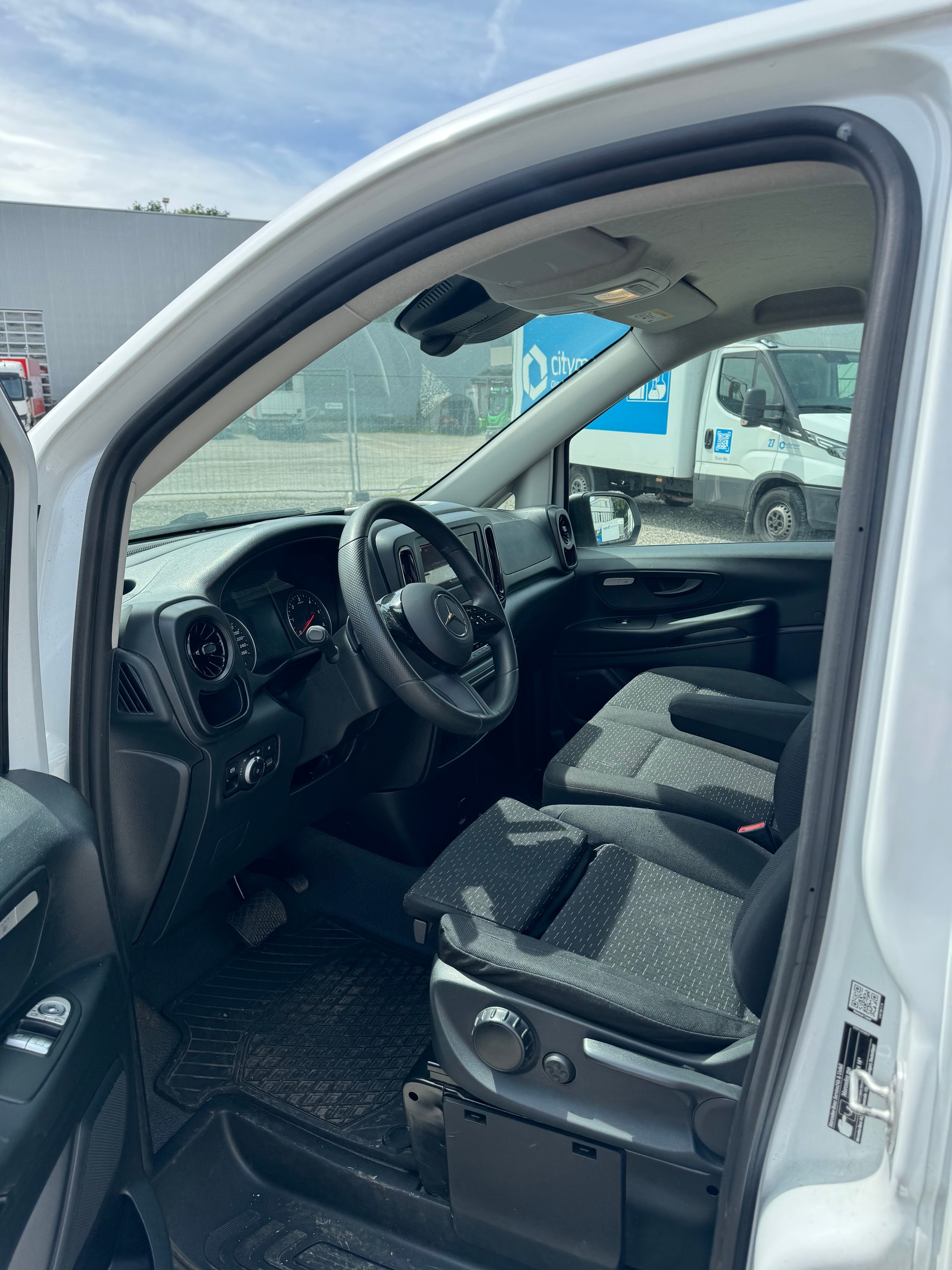 MERCEDES-BENZ Vito 116 CDI Extralang Pro 9G-Tronic-image-8