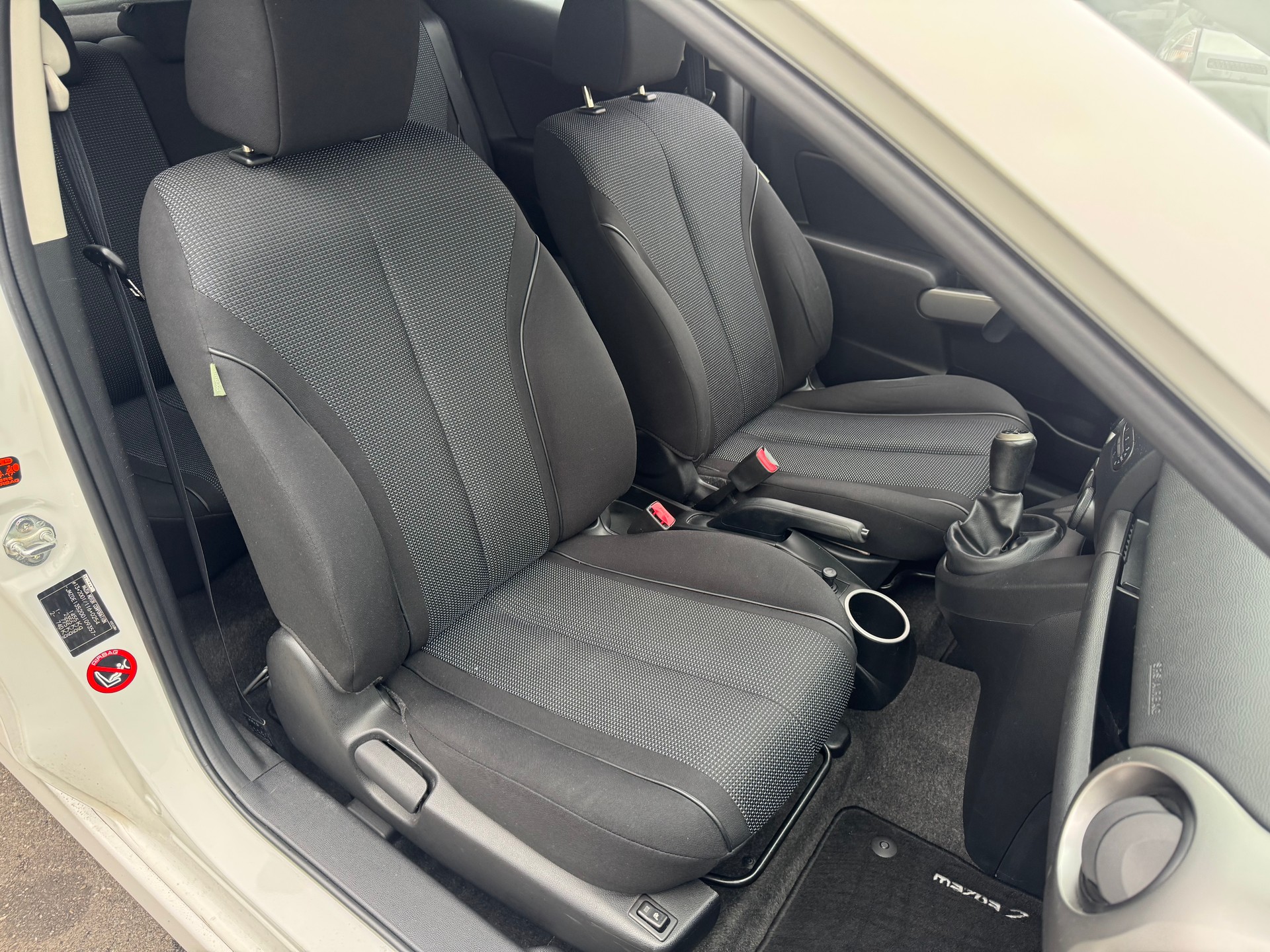 MAZDA 2 1.5i 16V Sport-image-11