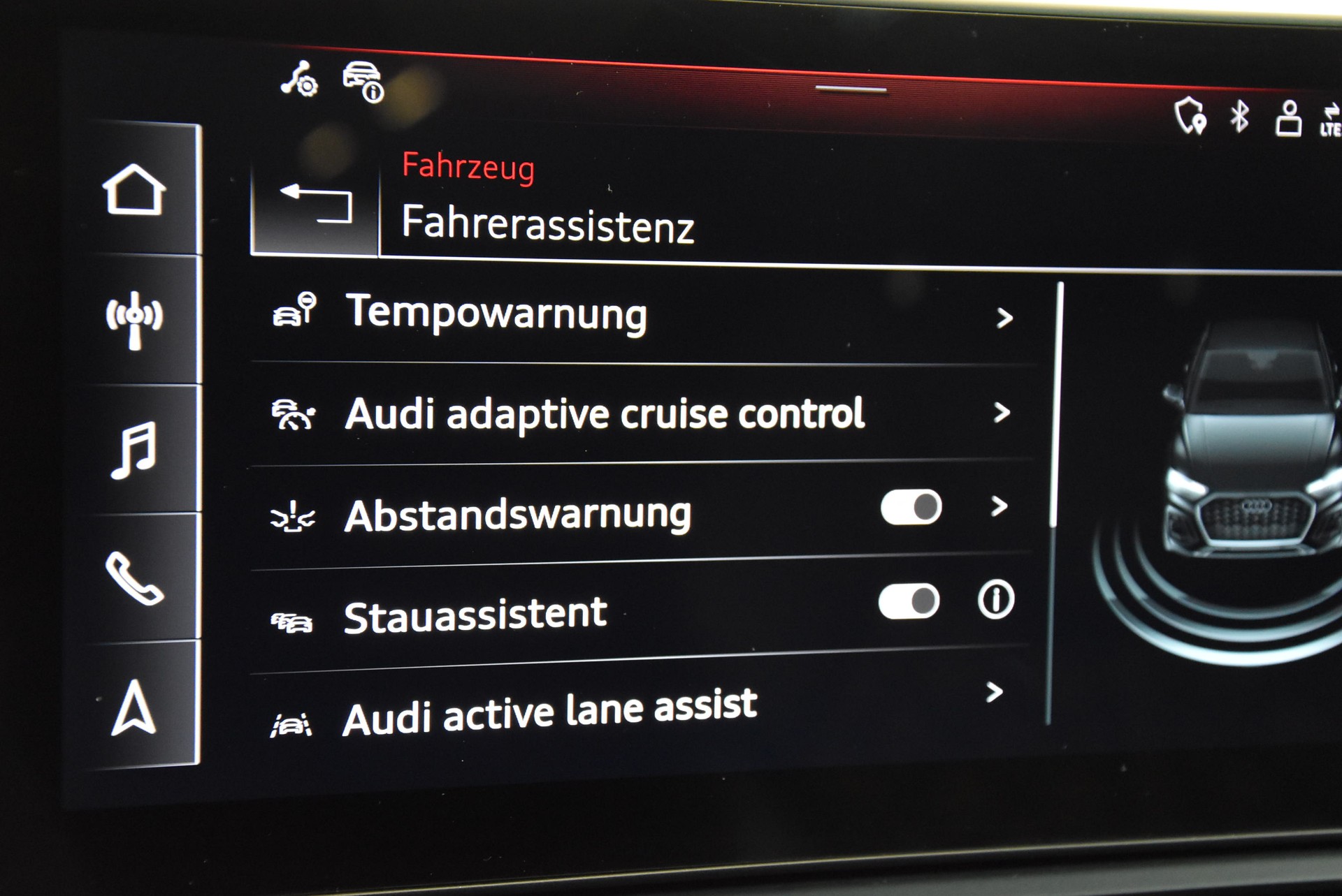 AUDI Q5 Sportback 50 TFSI e PHEV Black Edition quattro S-tronic-image-11