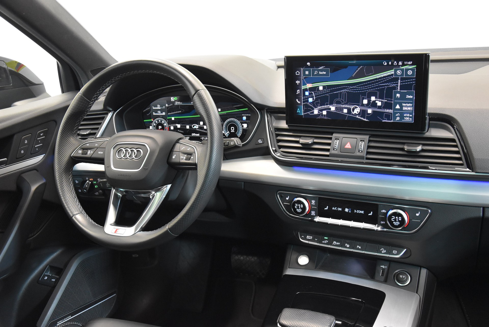 AUDI Q5 Sportback 50 TFSI e PHEV Black Edition quattro S-tronic-image-4