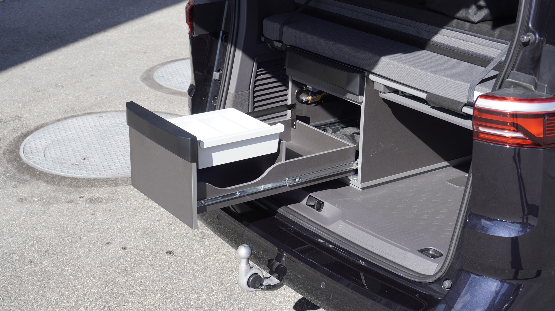 VW California eHybrid Beach Camper 4Motion-image-18