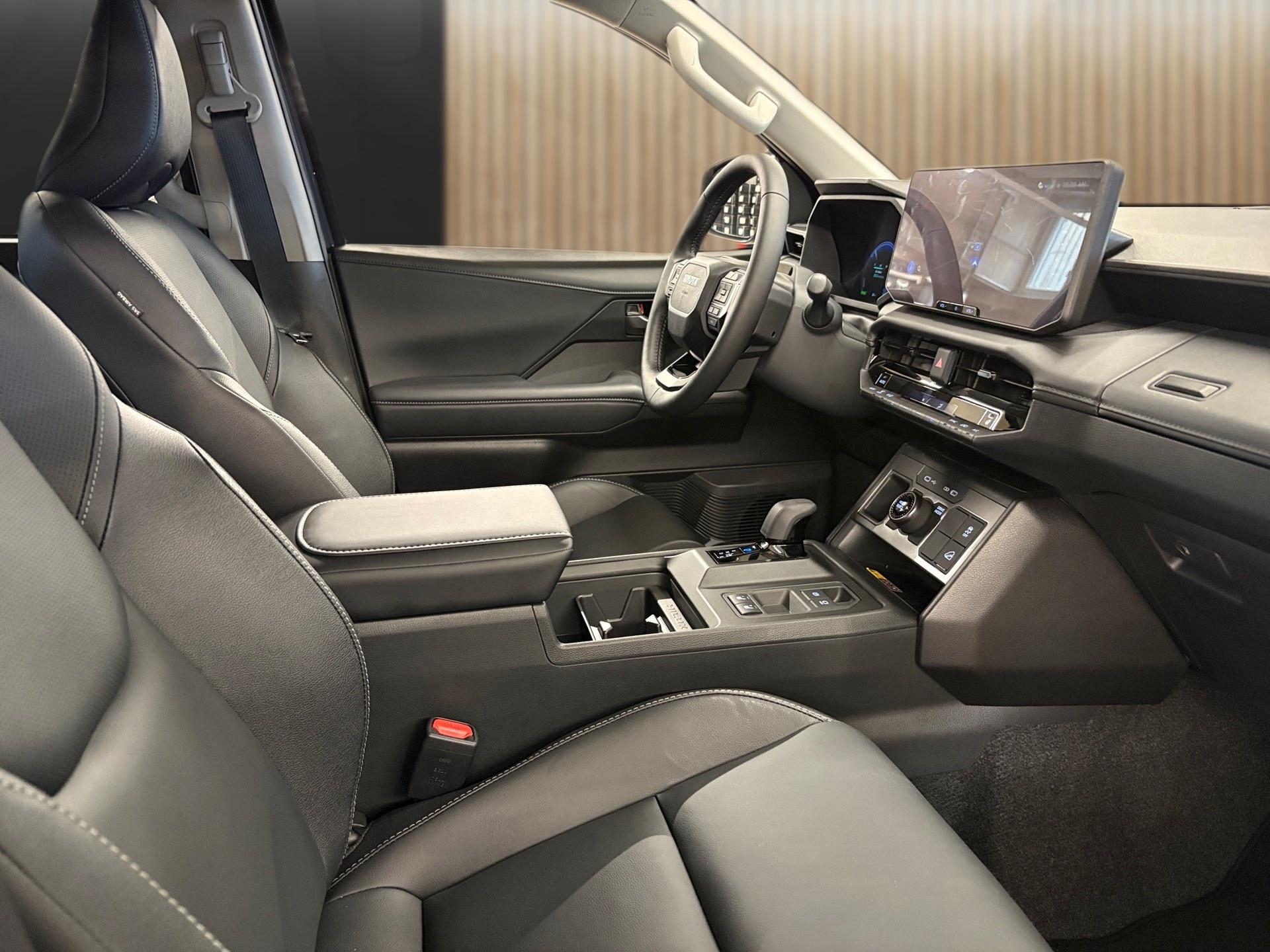 TOYOTA Hilux BEV 59.2 kWh Style Double Cab AWD-image-15