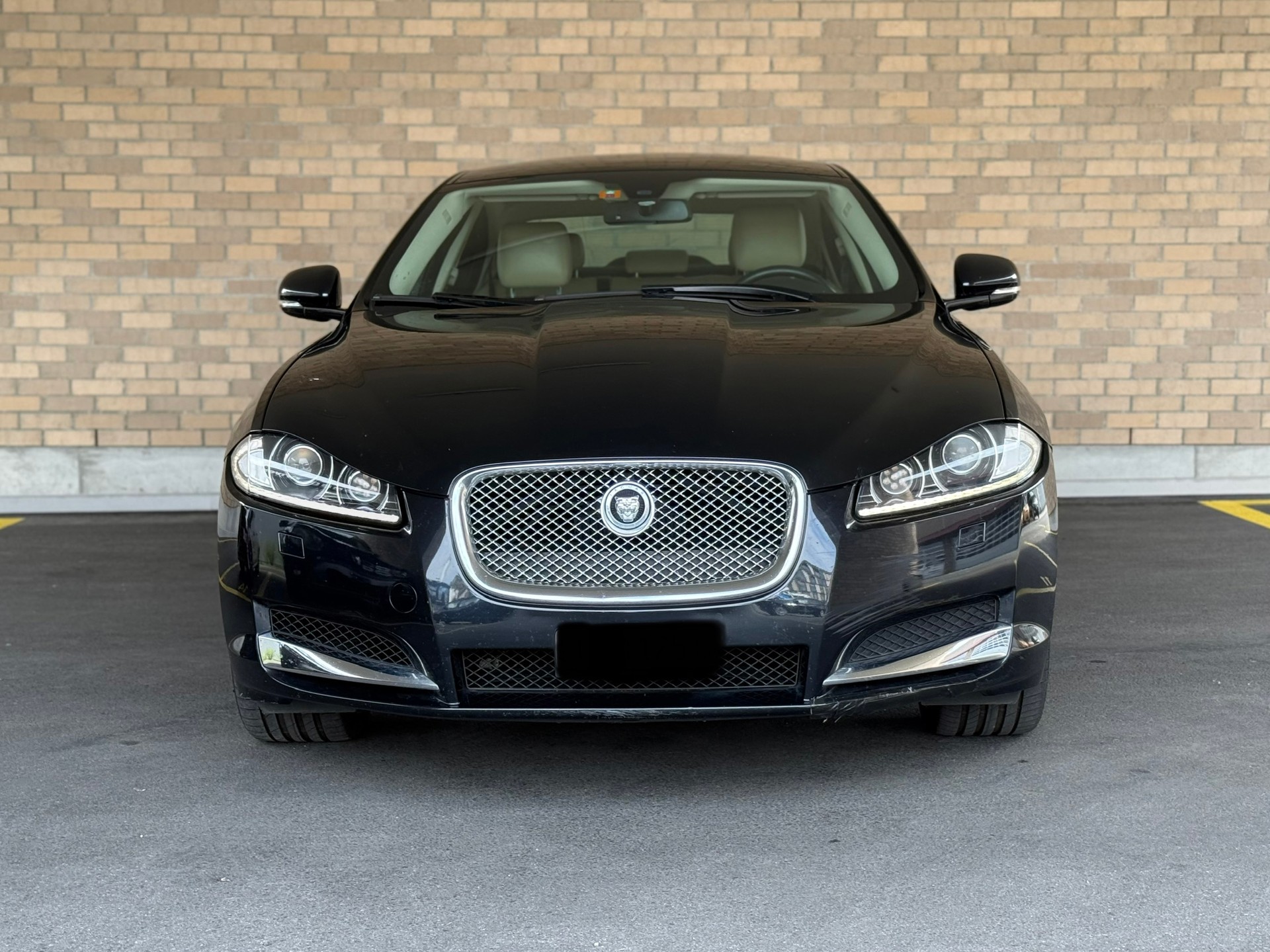 JAGUAR XF 3.0d V6 Luxury-image-2