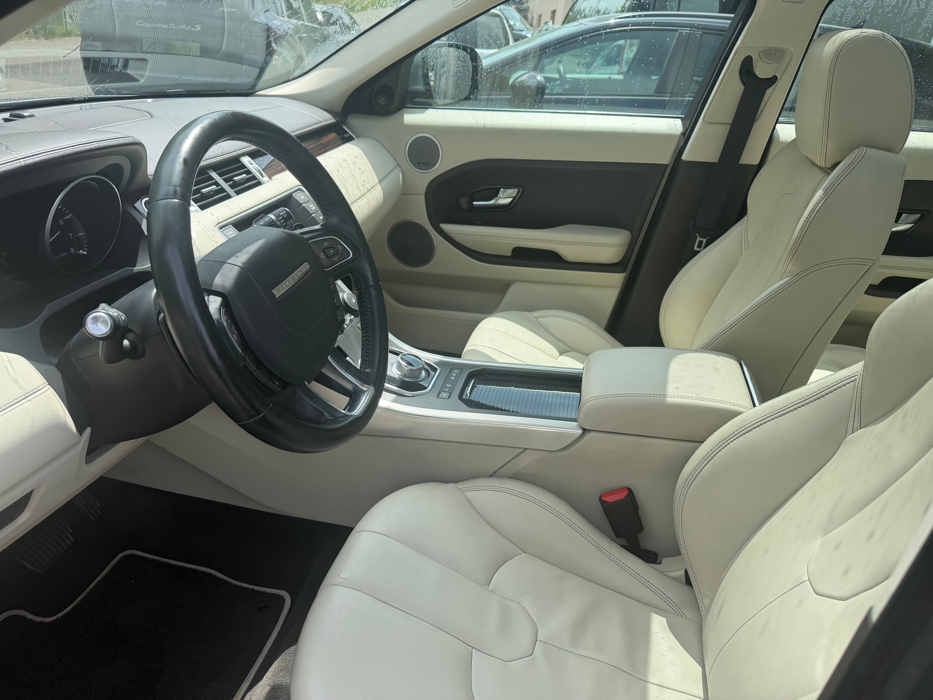 LAND ROVER Range Rover Evoque 2.0 Si4 Prestige AT6-image-7