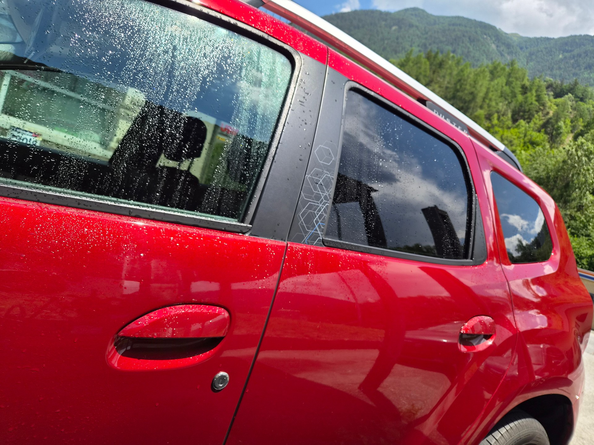 DACIA Duster TCe 130 Celebration 4x4-image-8