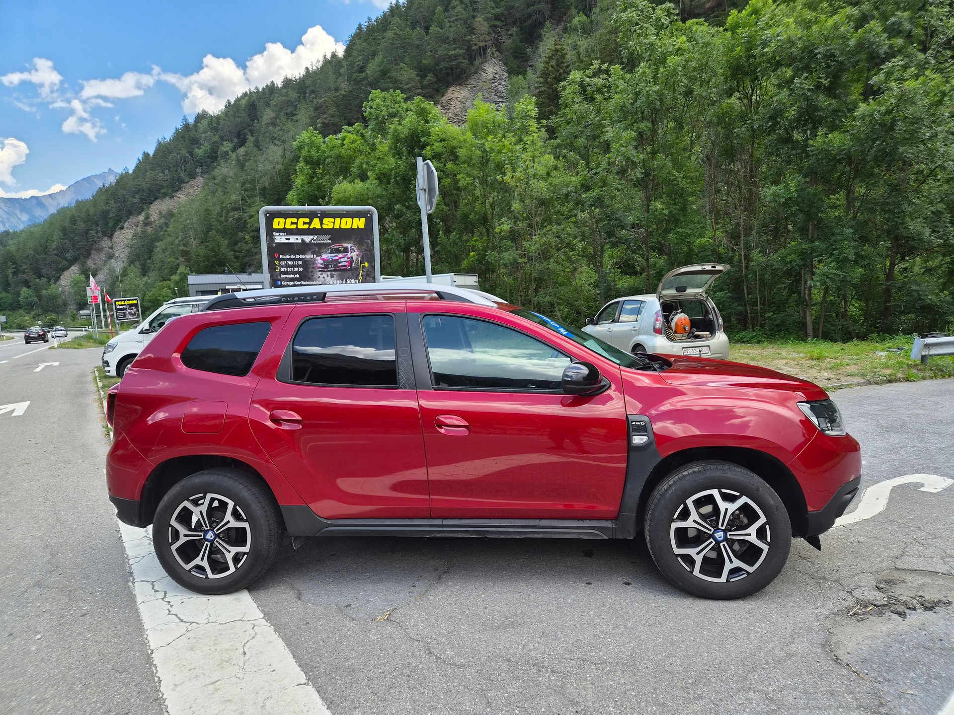 DACIA Duster TCe 130 Celebration 4x4-image-3